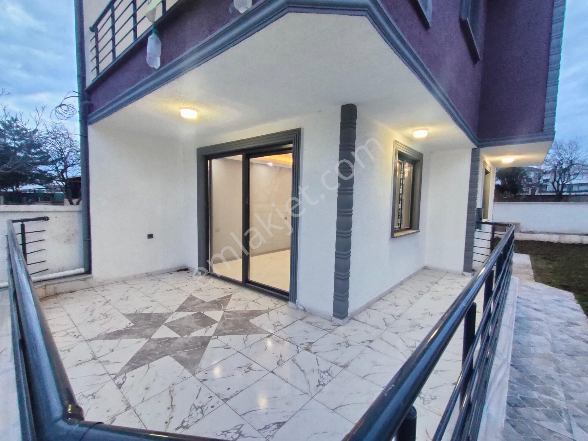 Tekirdağ Yeniçiftlik De Anayol Üzeri Büyük Ve Kullanışlı Villa - Görsel 5