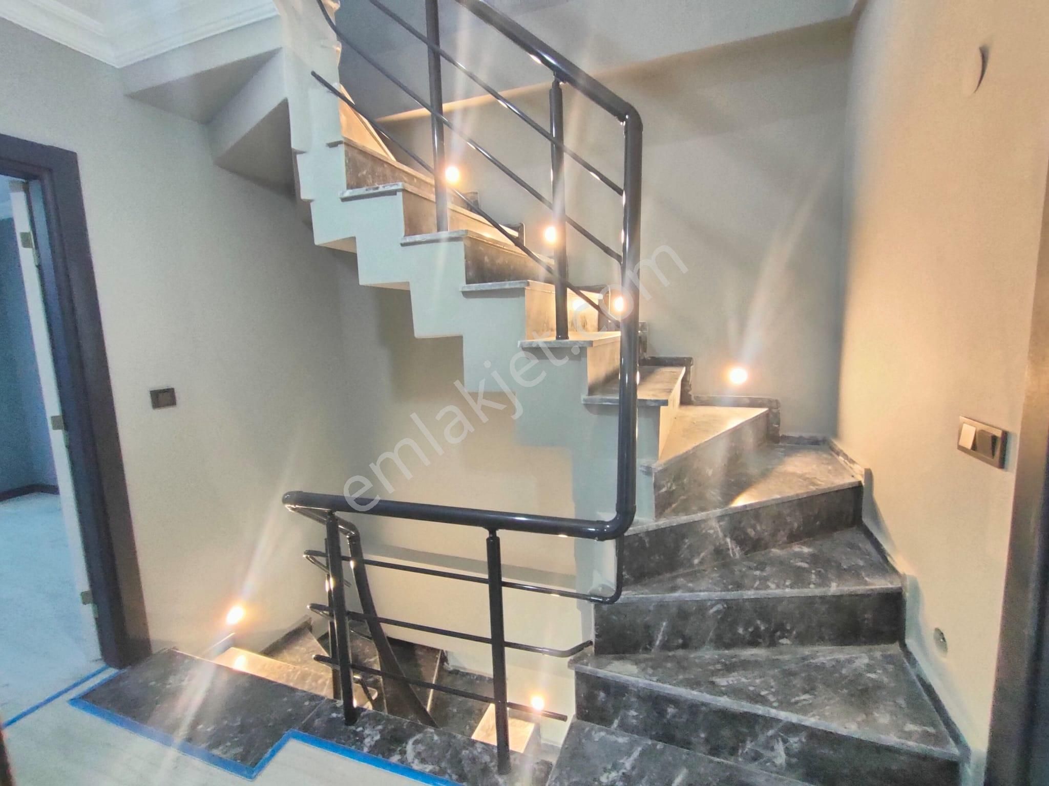 Tekirdağ Yeniçiftlik De Anayol Üzeri Büyük Ve Kullanışlı Villa - Görsel 20