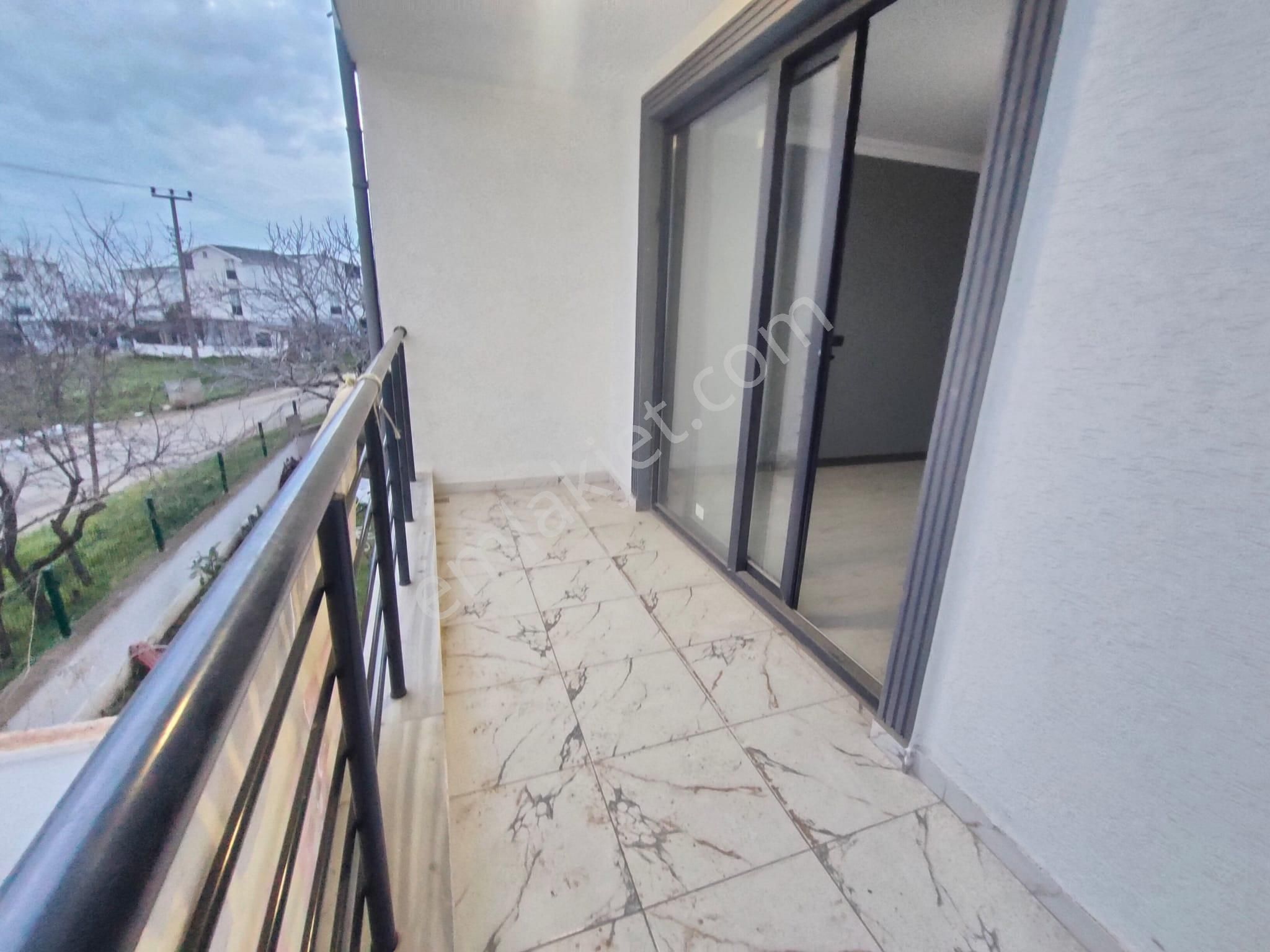 Tekirdağ Yeniçiftlik De Anayol Üzeri Büyük Ve Kullanışlı Villa - Görsel 15