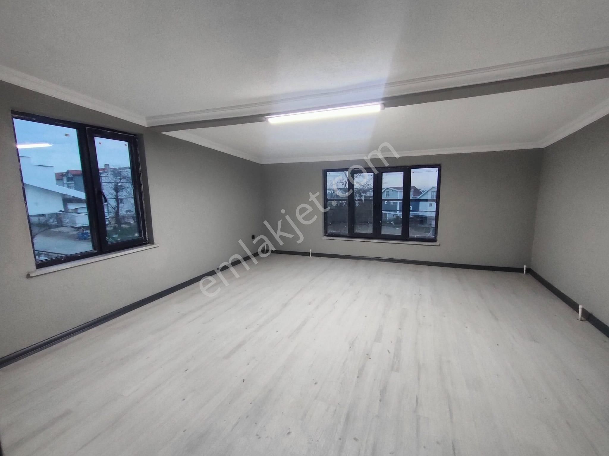 Tekirdağ Yeniçiftlik De Anayol Üzeri Büyük Ve Kullanışlı Villa - Görsel 34