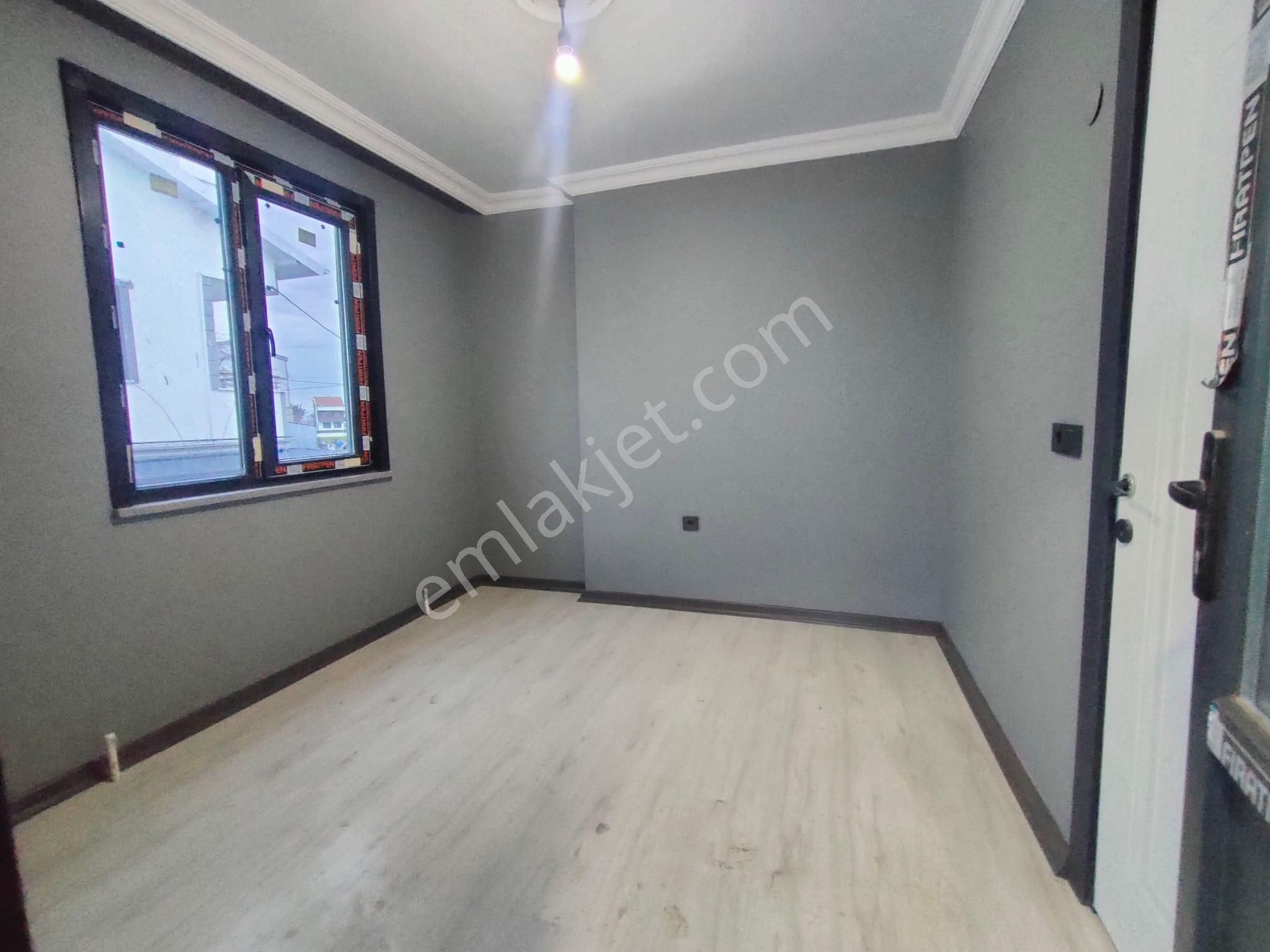 Tekirdağ Yeniçiftlik De Anayol Üzeri Büyük Ve Kullanışlı Villa - Görsel 28