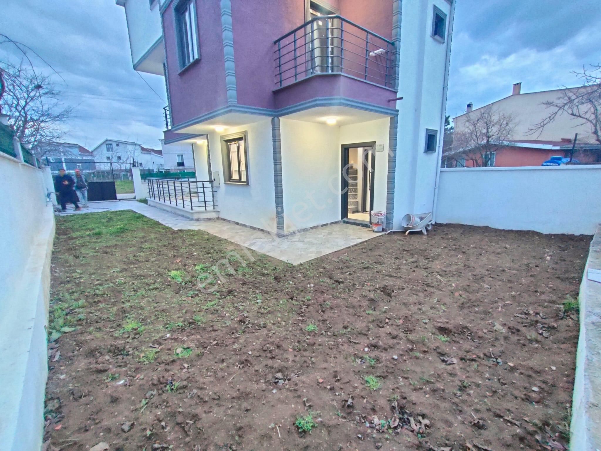 Tekirdağ Yeniçiftlik De Anayol Üzeri Büyük Ve Kullanışlı Villa - Görsel 4