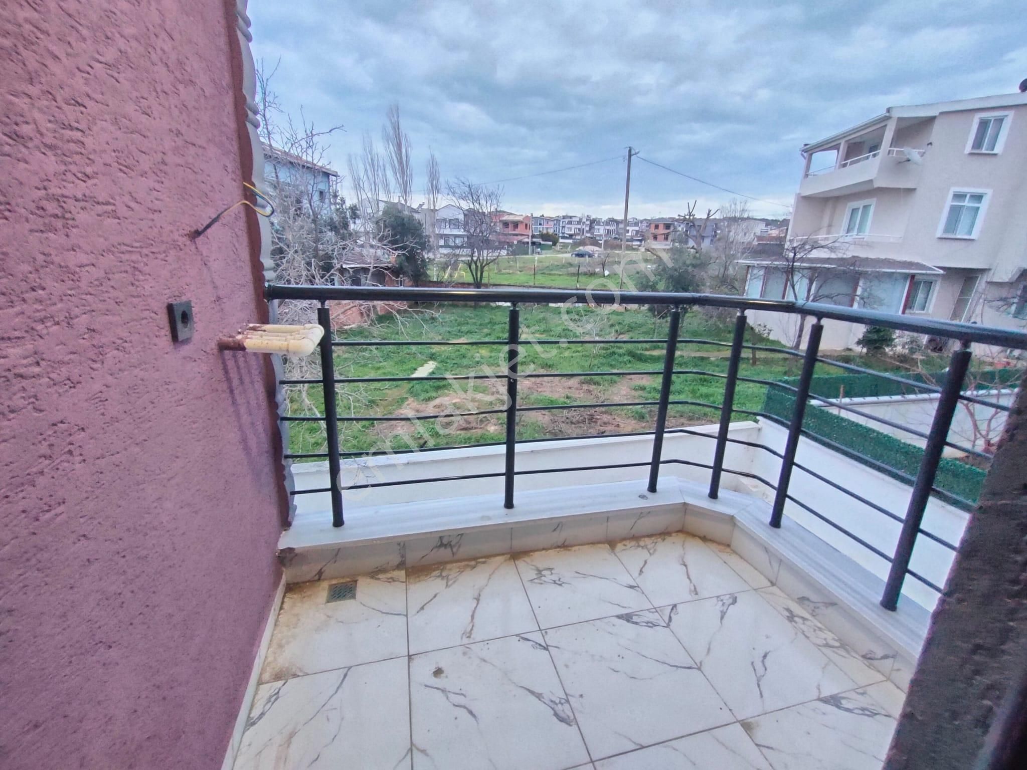 Tekirdağ Yeniçiftlik De Anayol Üzeri Büyük Ve Kullanışlı Villa - Görsel 24