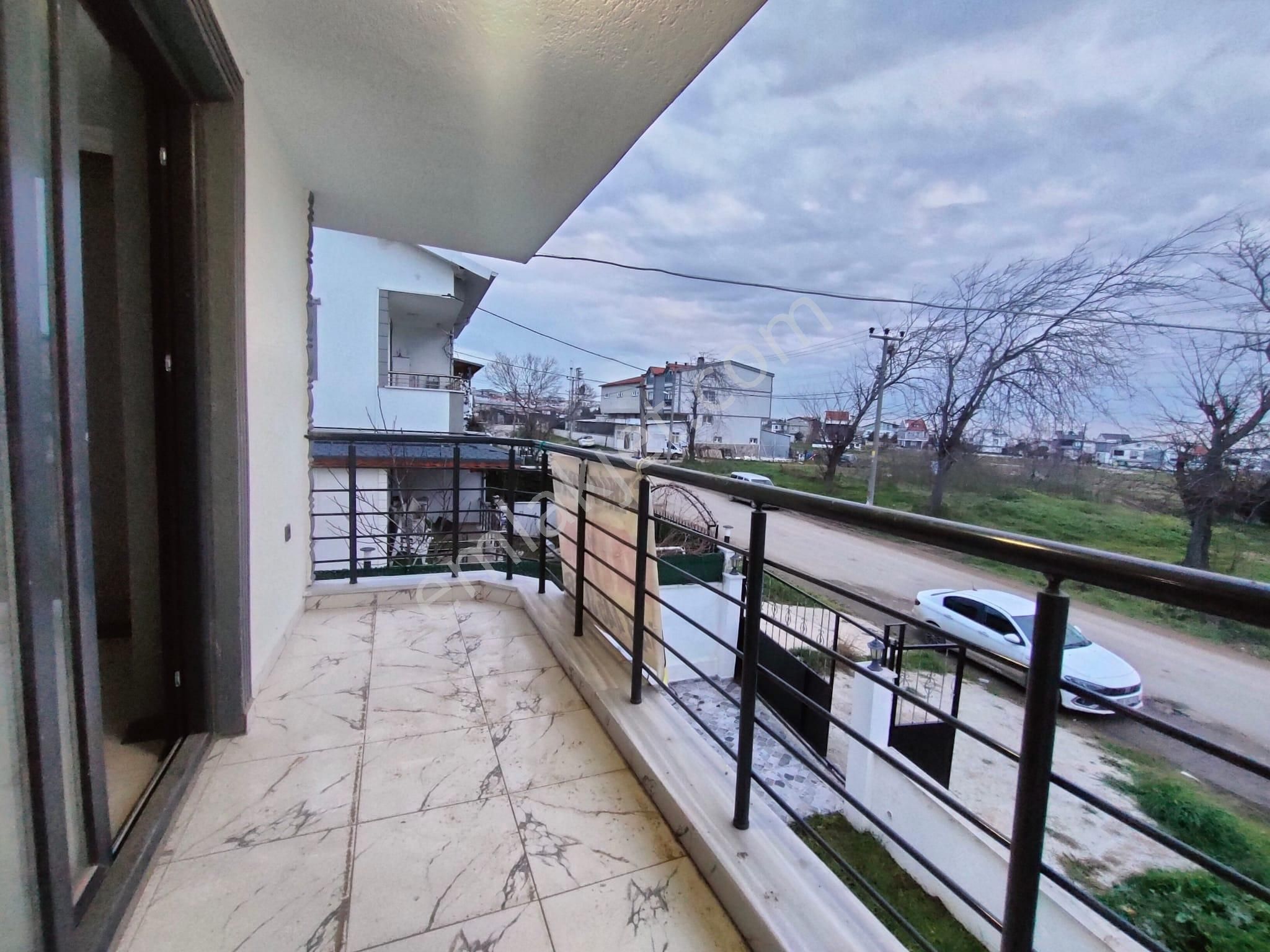 Tekirdağ Yeniçiftlik De Anayol Üzeri Büyük Ve Kullanışlı Villa - Görsel 17