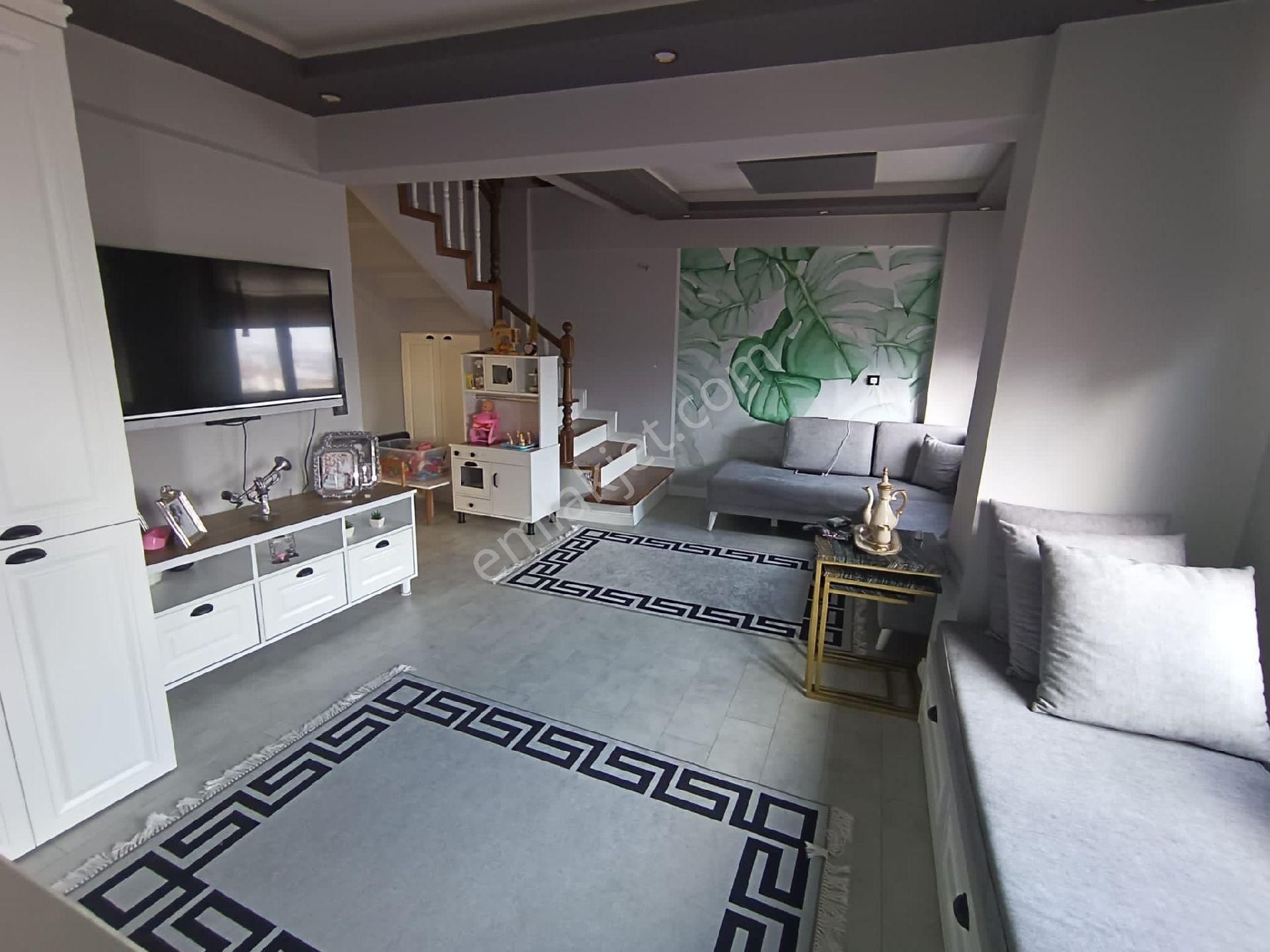 Truva Yağız'dan Lüks Yapılı 5+1 Ayrı Girişli Dubleks Daire - Görsel 26