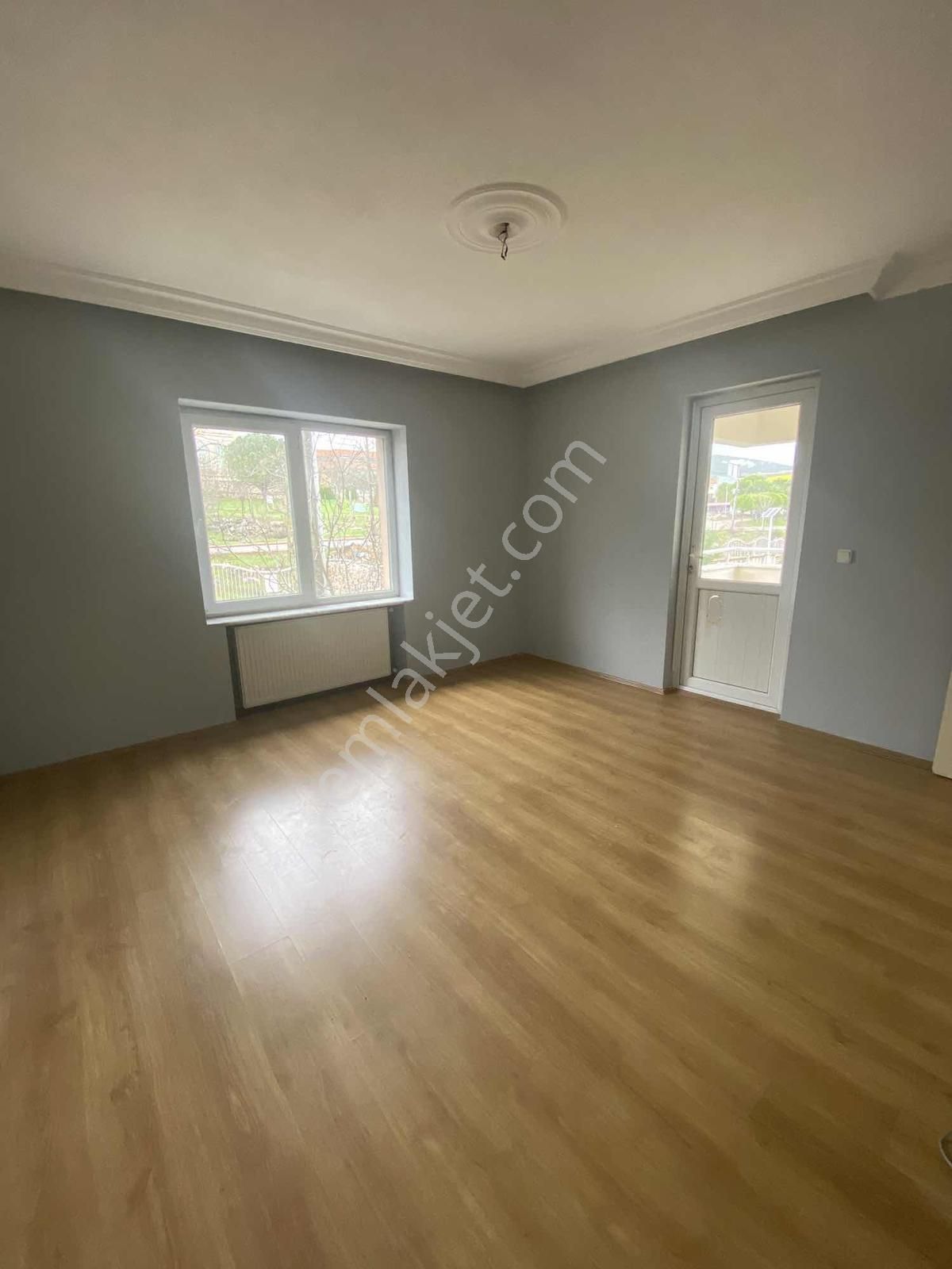 Kötekli Kiralık C Kapı Da Geniş 2+1 Daire