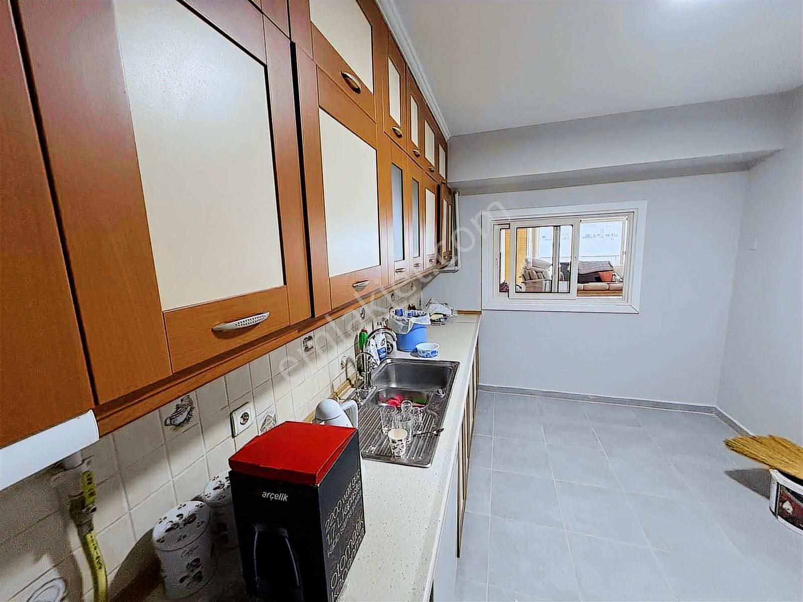 Karşıyaka İskele Karşısında Kiralık 4+1 Daire - Görsel 17