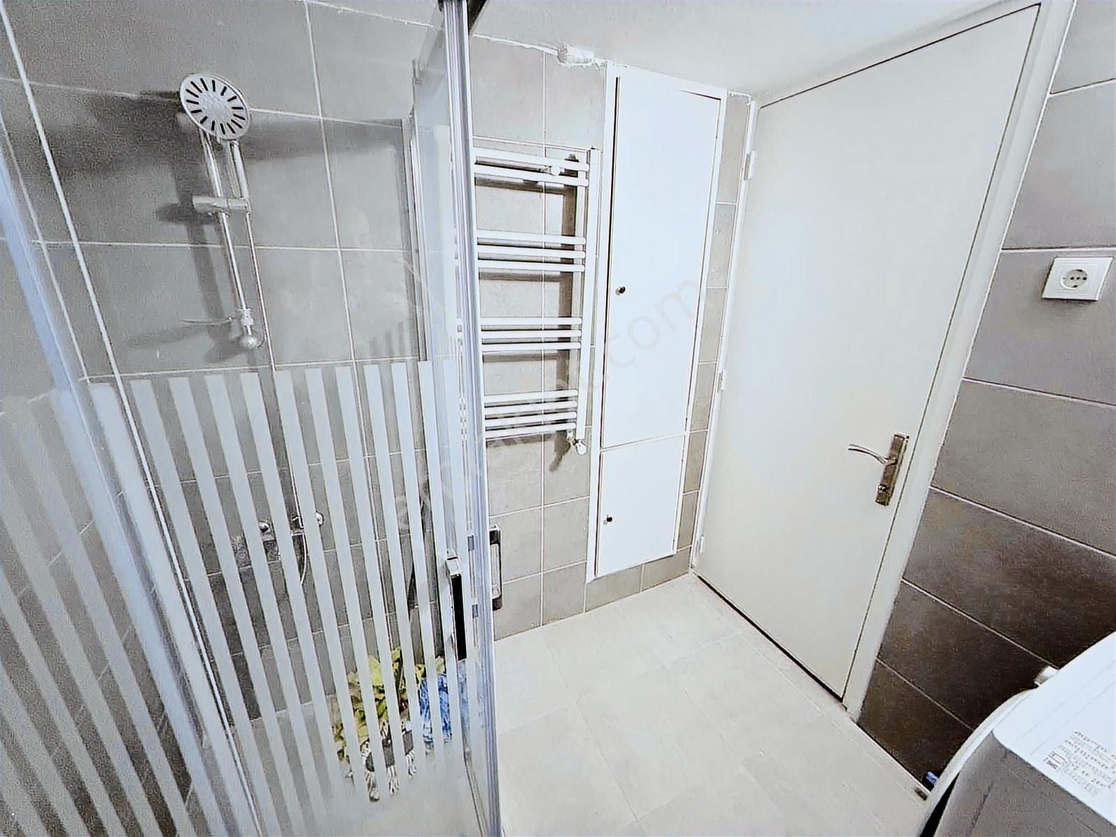 Karşıyaka İskele Karşısında Kiralık 4+1 Daire - Görsel 21