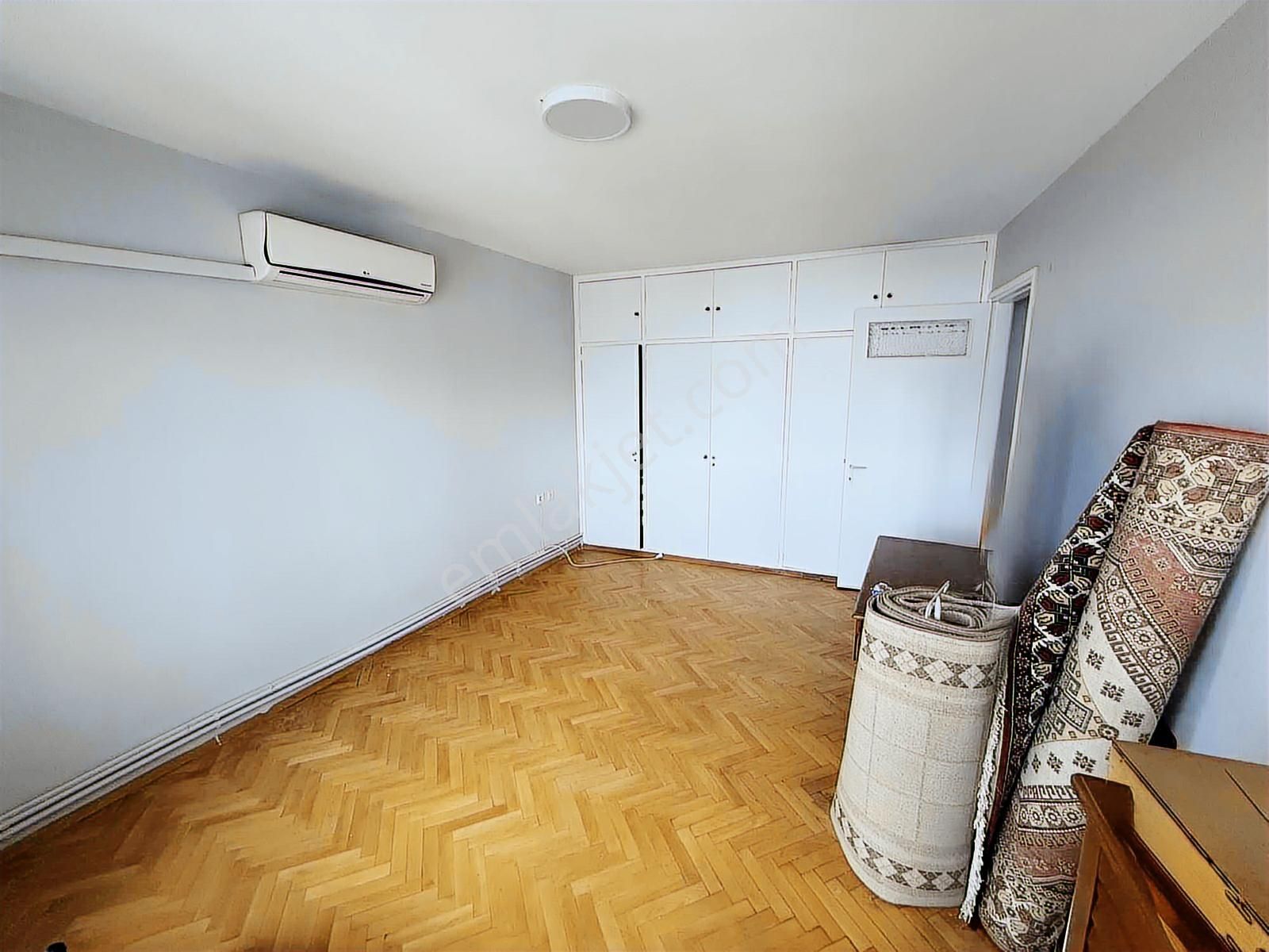 Karşıyaka İskele Karşısında Kiralık 4+1 Daire - Görsel 24