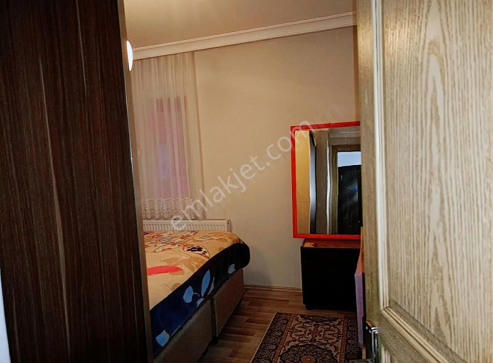 Gazipaşa'da 4+1 Ayrı Mutfaklı Ferah Ve Bakımlı Dubleks Daire