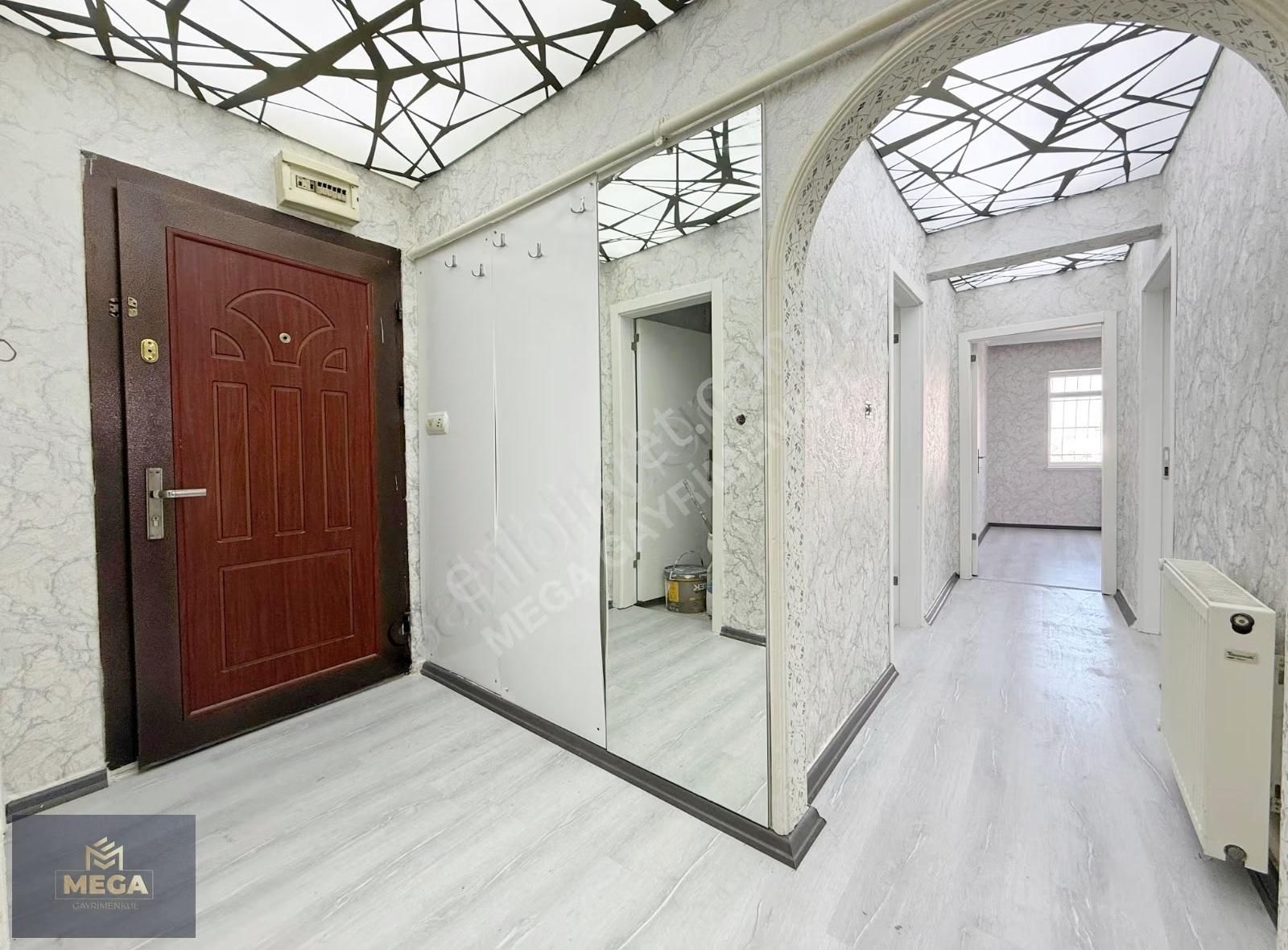 İncirlide Altında Tam Kat Olan Yüksek Giriş Ayarında Full Yapılı - Görsel 6