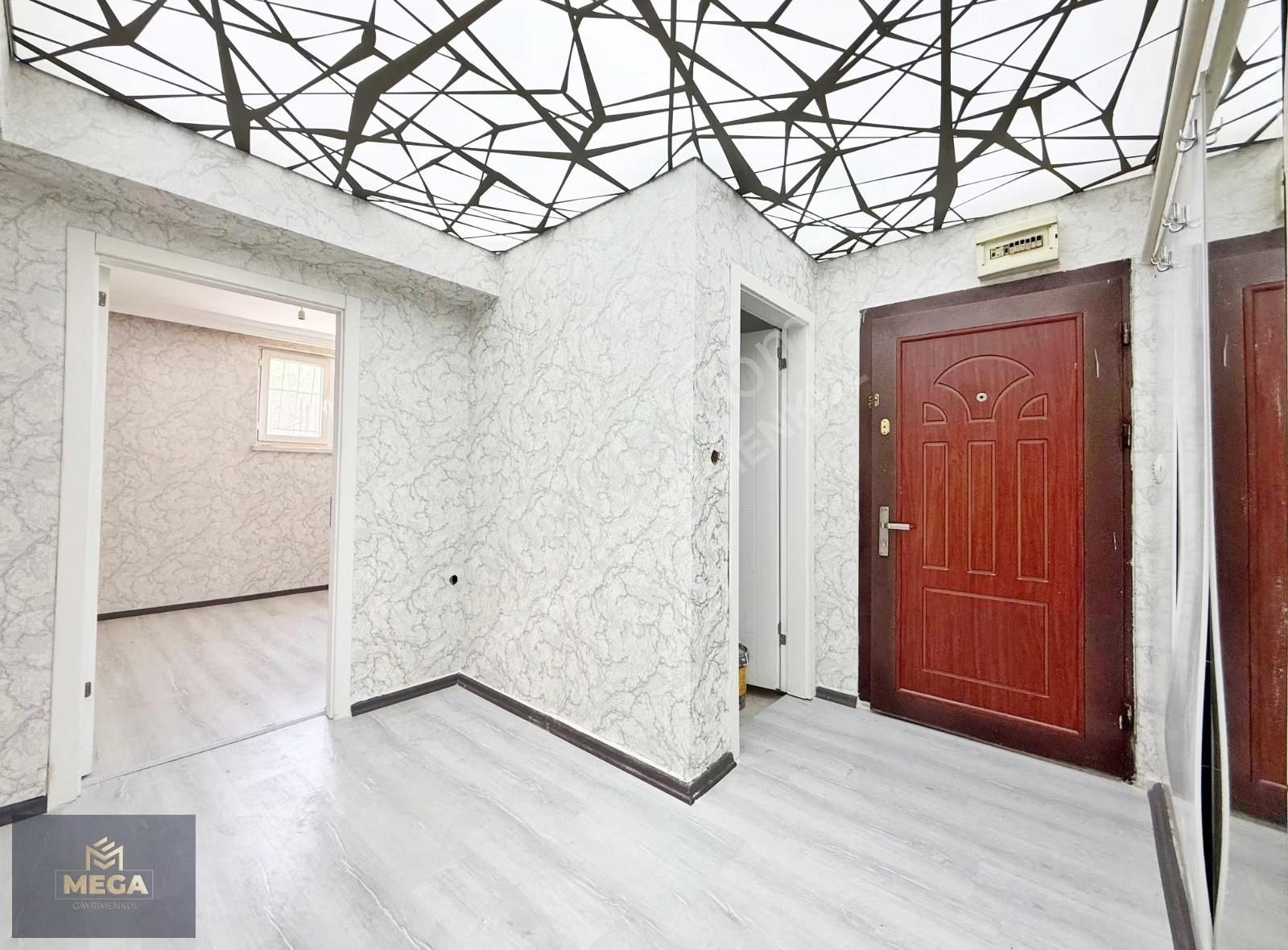 İncirlide Altında Tam Kat Olan Yüksek Giriş Ayarında Full Yapılı - Görsel 15