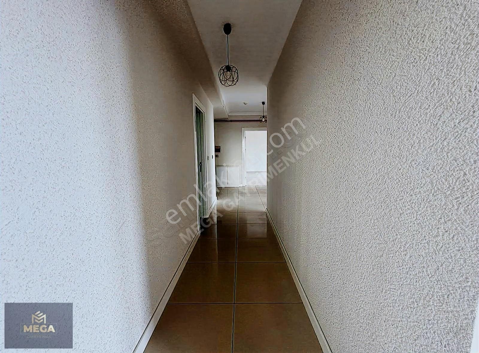 Muhteşem Büyüklükte Site İçinde Lüks Yapılı Ank.manzaralı - Görsel 15