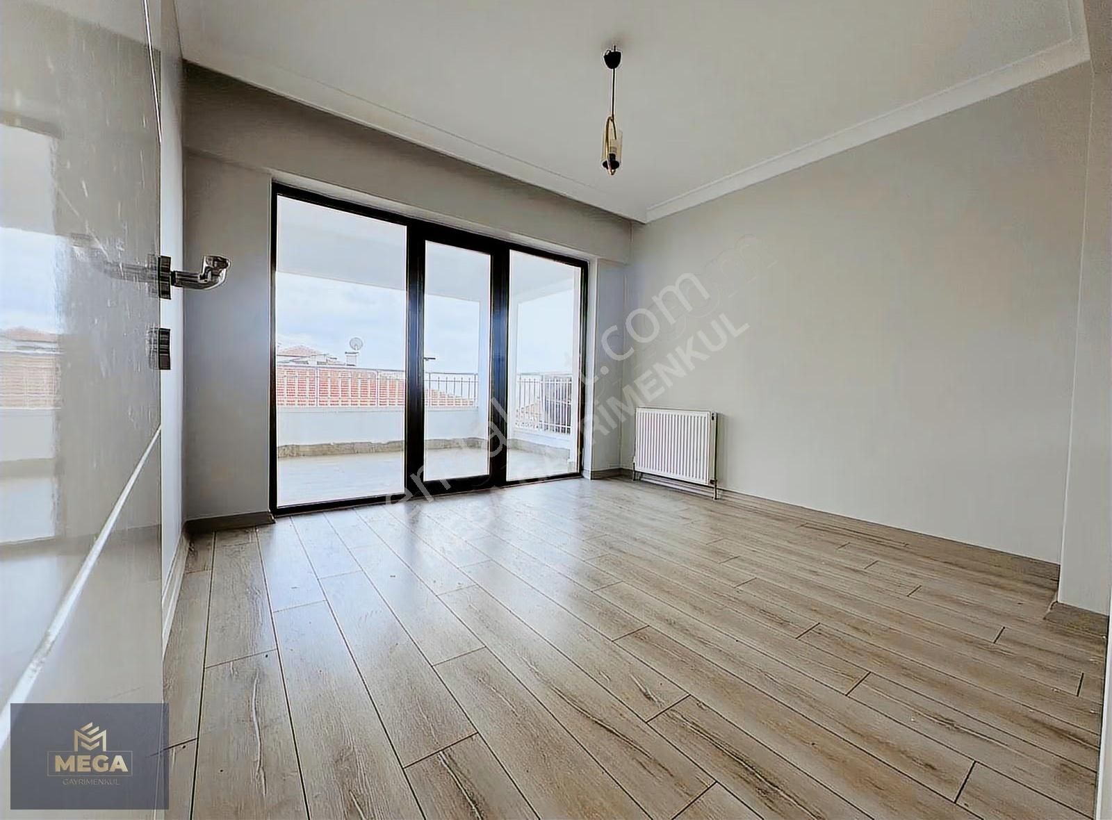 Muhteşem Büyüklükte Site İçinde Lüks Yapılı Ank.manzaralı - Görsel 6