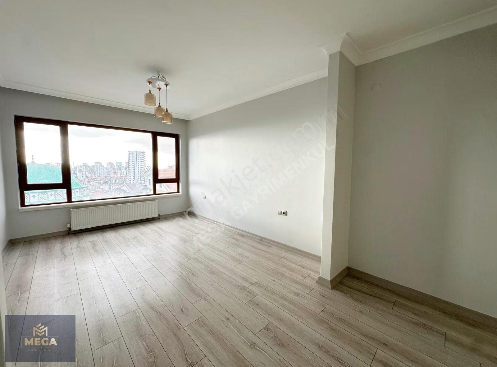 Muhteşem Büyüklükte Site İçinde Lüks Yapılı Ank.manzaralı - Görsel 9