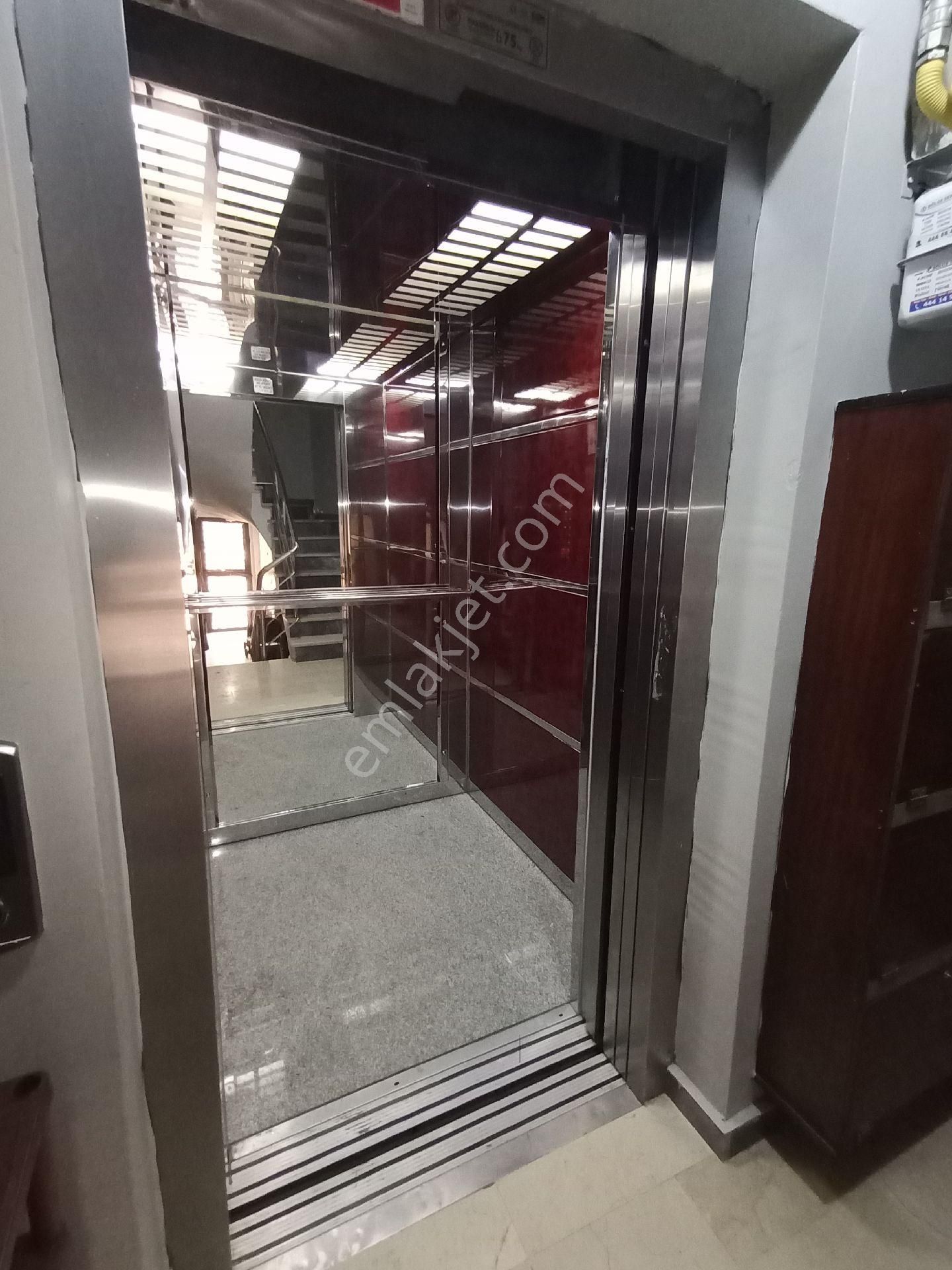 Yunus Emre  mah arakat 2+1,90m2 iskanlı - Görsel 33