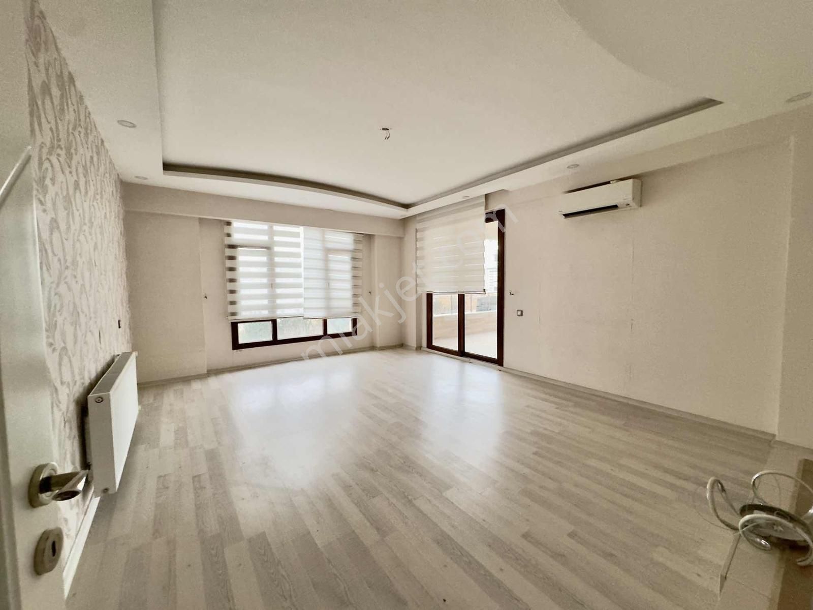 Yasin Batan'dan Süper Konumda Masrafsız Geniş 4+1 Lüks Daire - Görsel 24