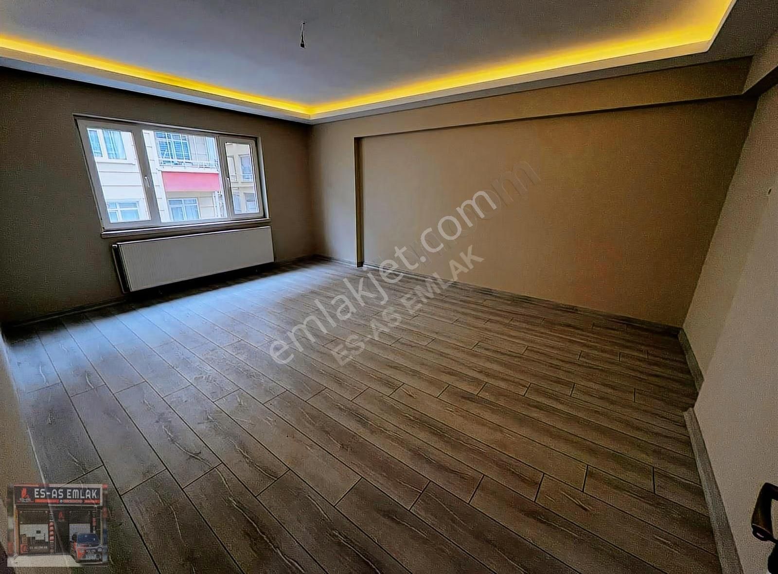 Es-as Emlak'tan 30 Ağustos Mh.de 3+1 Full Yapılı Satılık Daire - Görsel 3