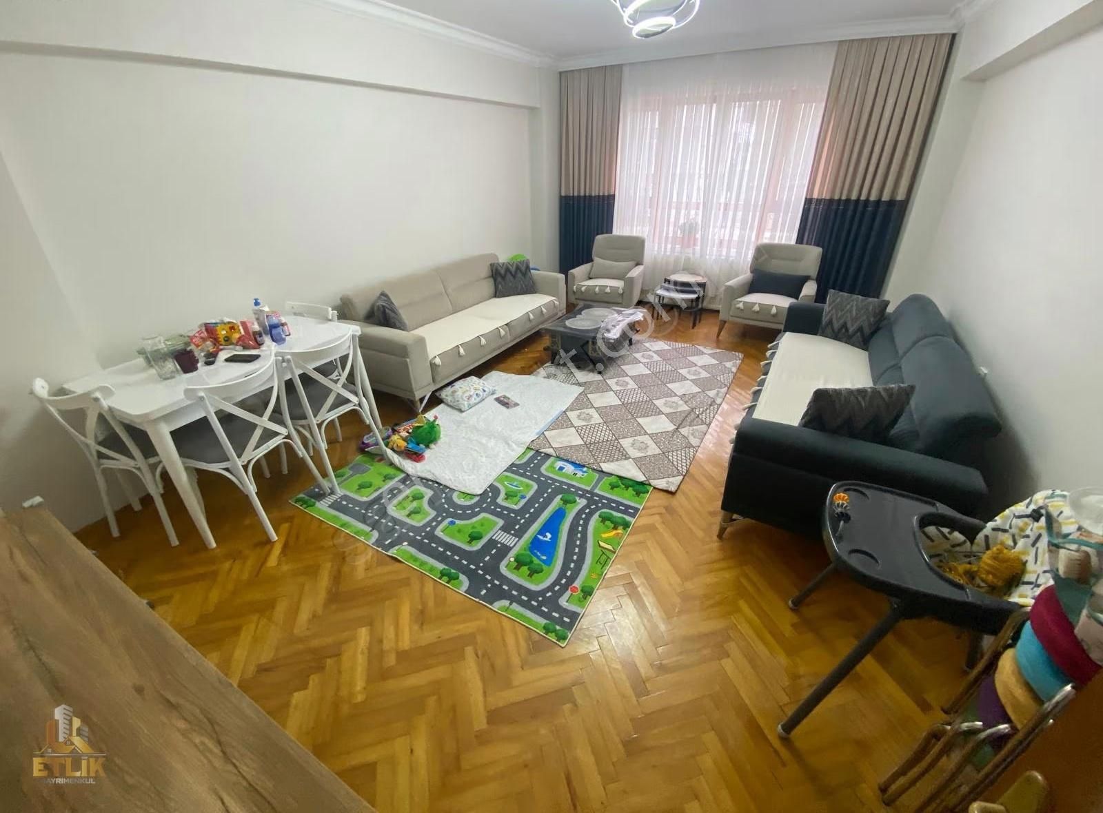 Etlik'den Cadde Üzerinde 3+1 Bağımsız Daire !!!