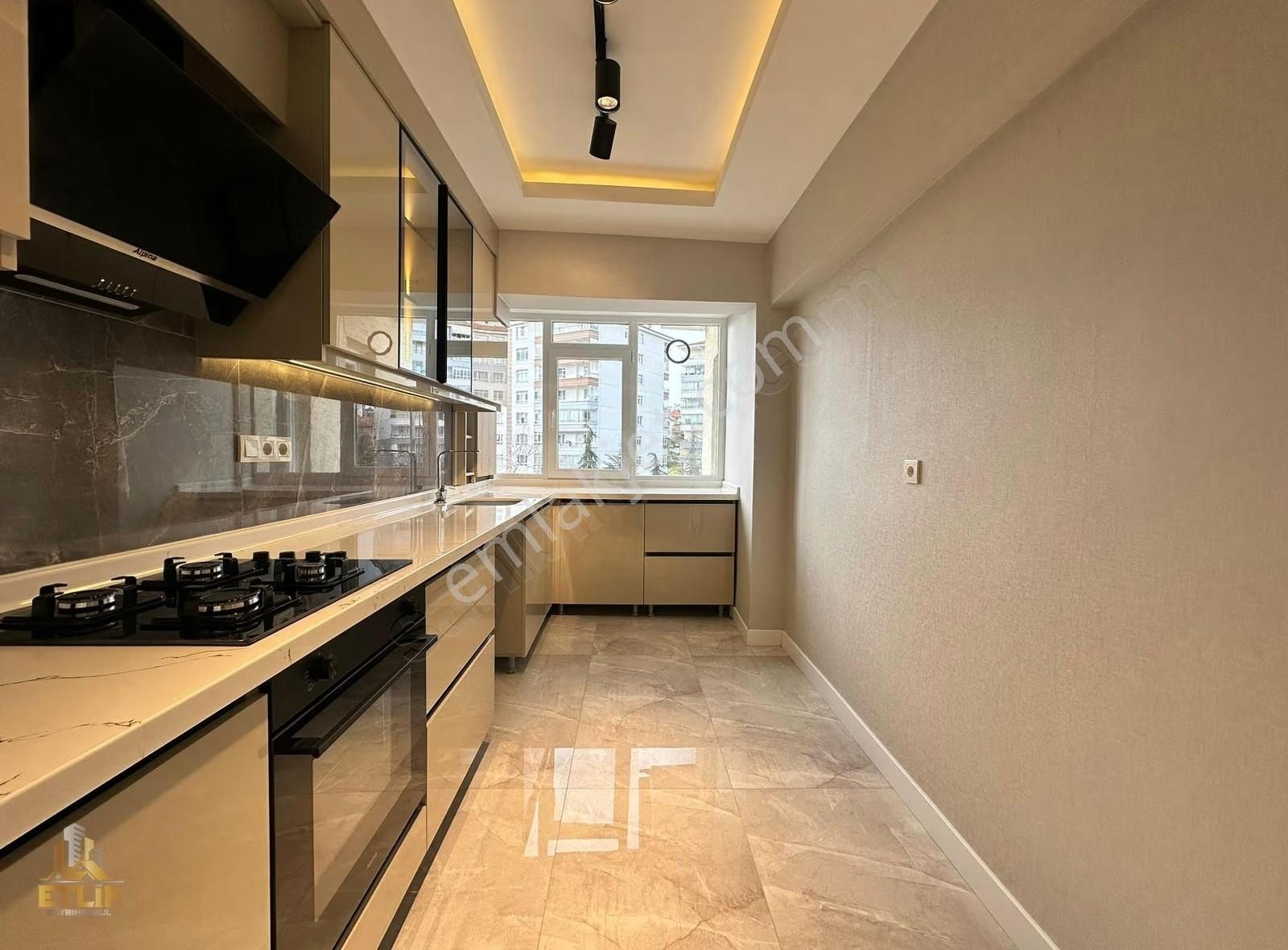 Etlik'den Aşağı Eğlence'de Katta Ultra Lüx Daire !!!! - Görsel 4