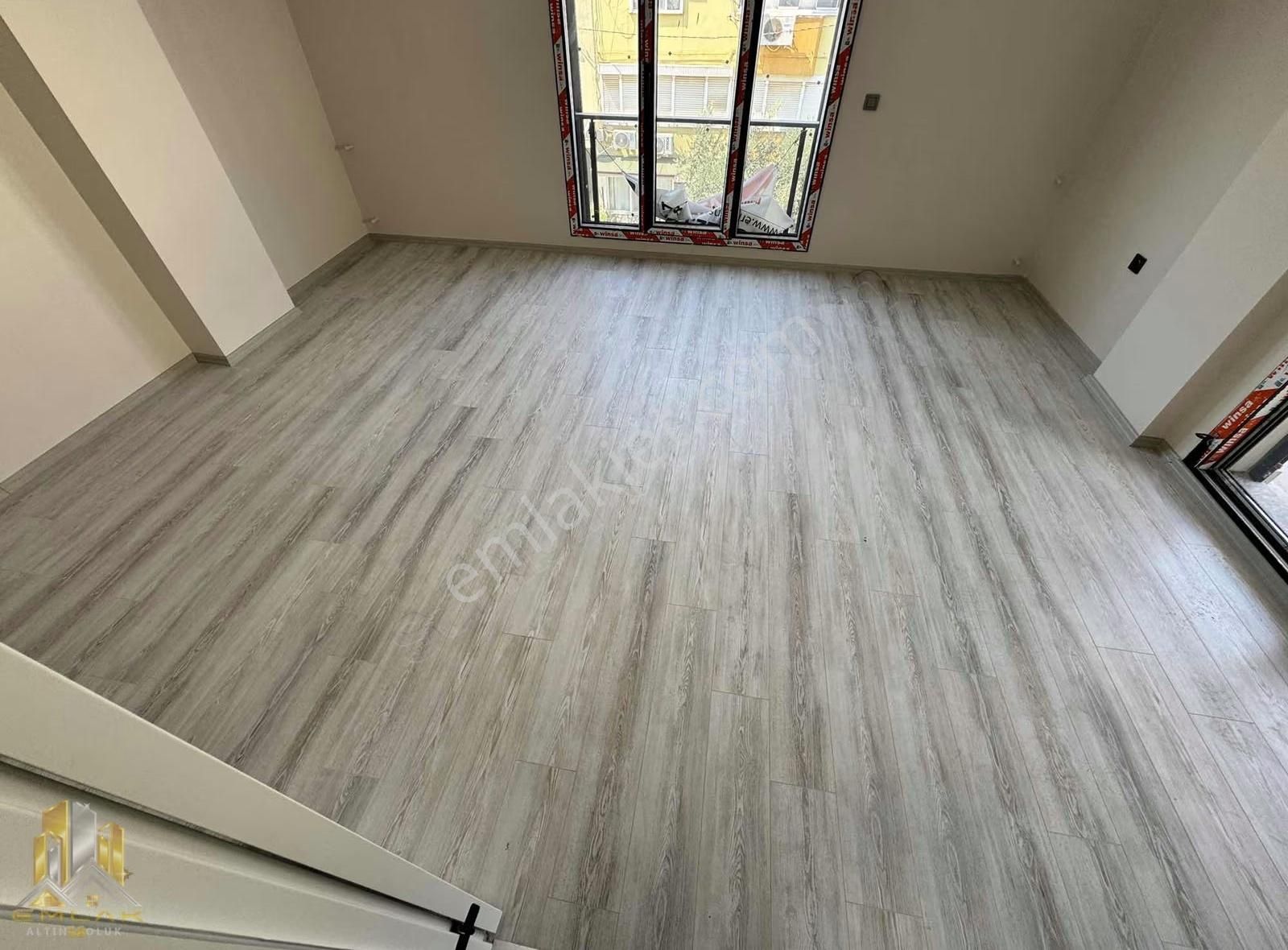 Emlak-58,den Altınoluk Merkezde Sıfır 3+1 Ayrı Mutfak Daire - Görsel 6