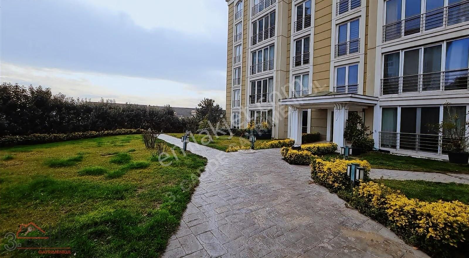 Uphıll Court 1+1 Kiralık Boş Daire