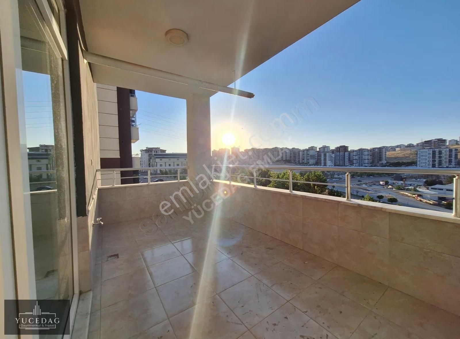 Gaziantep Merkez Karacaahmet Ara Kat Lüks Satılık Daire... - Görsel 11