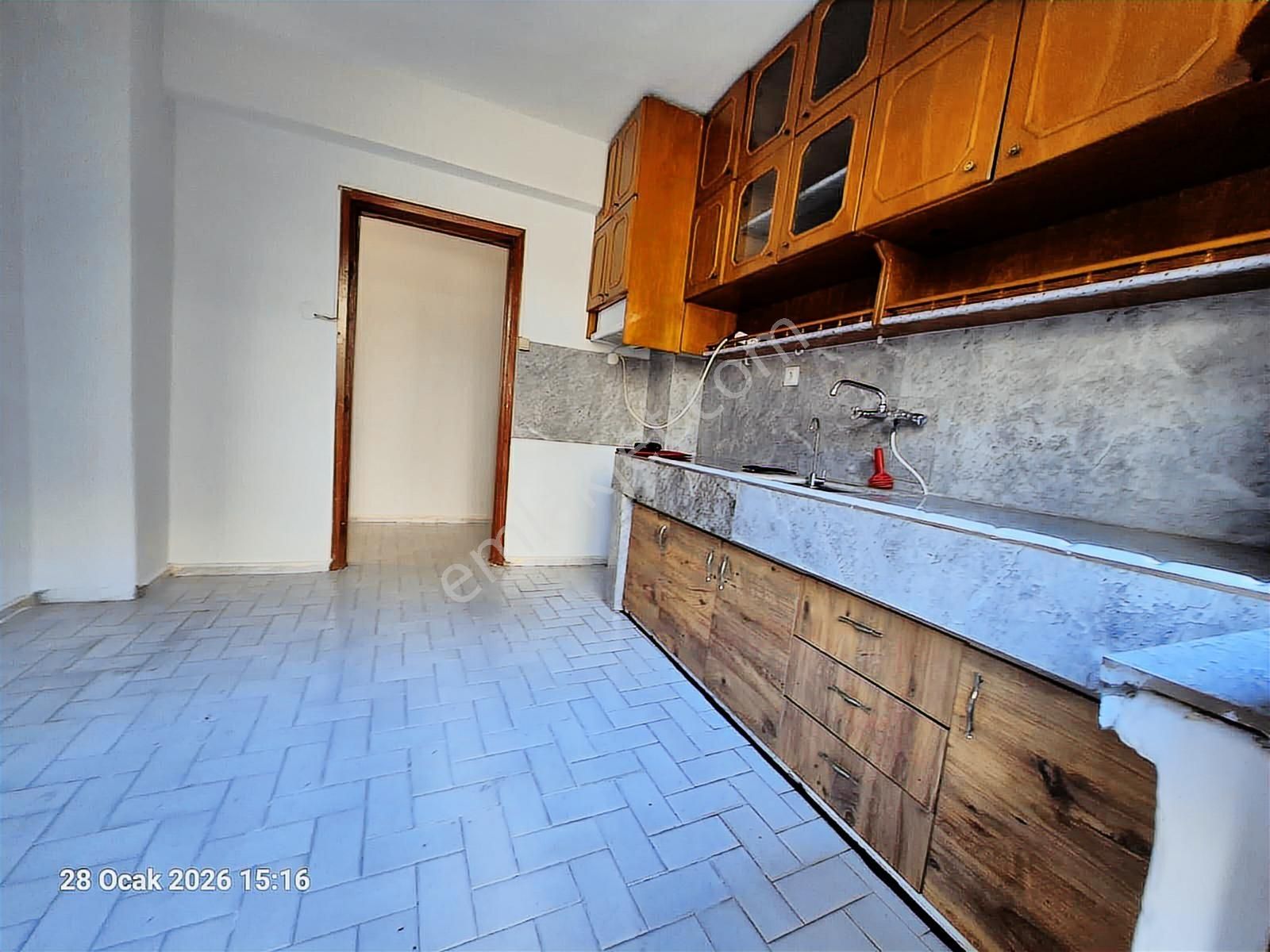 Etiler Merkezi Konumda Geniş 3+1 Kiralık Daire - Görsel 27