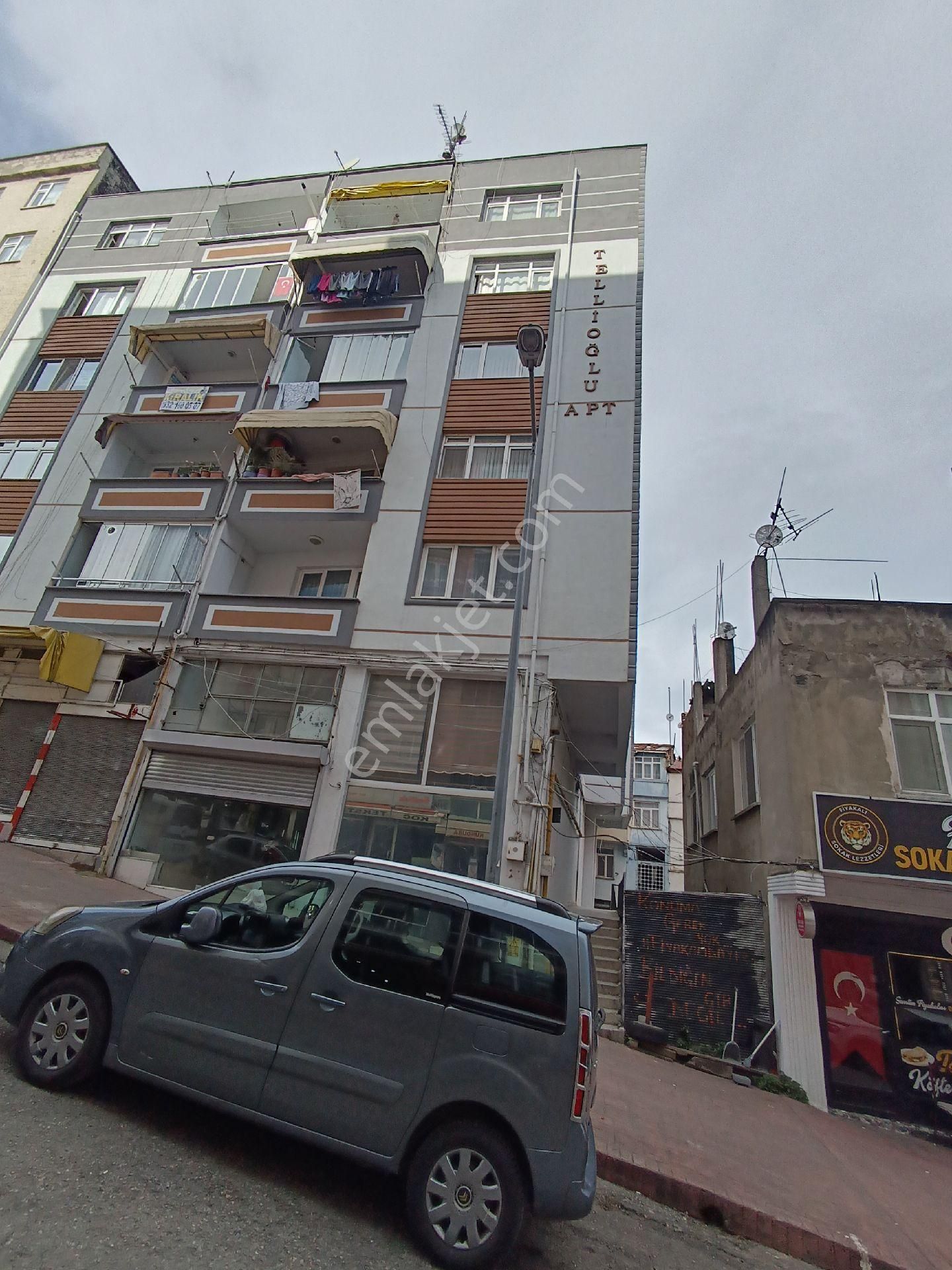 İlkadım Unkapanı Mahallesinde Satılık Daire Cadde Üzerinde - Görsel 2