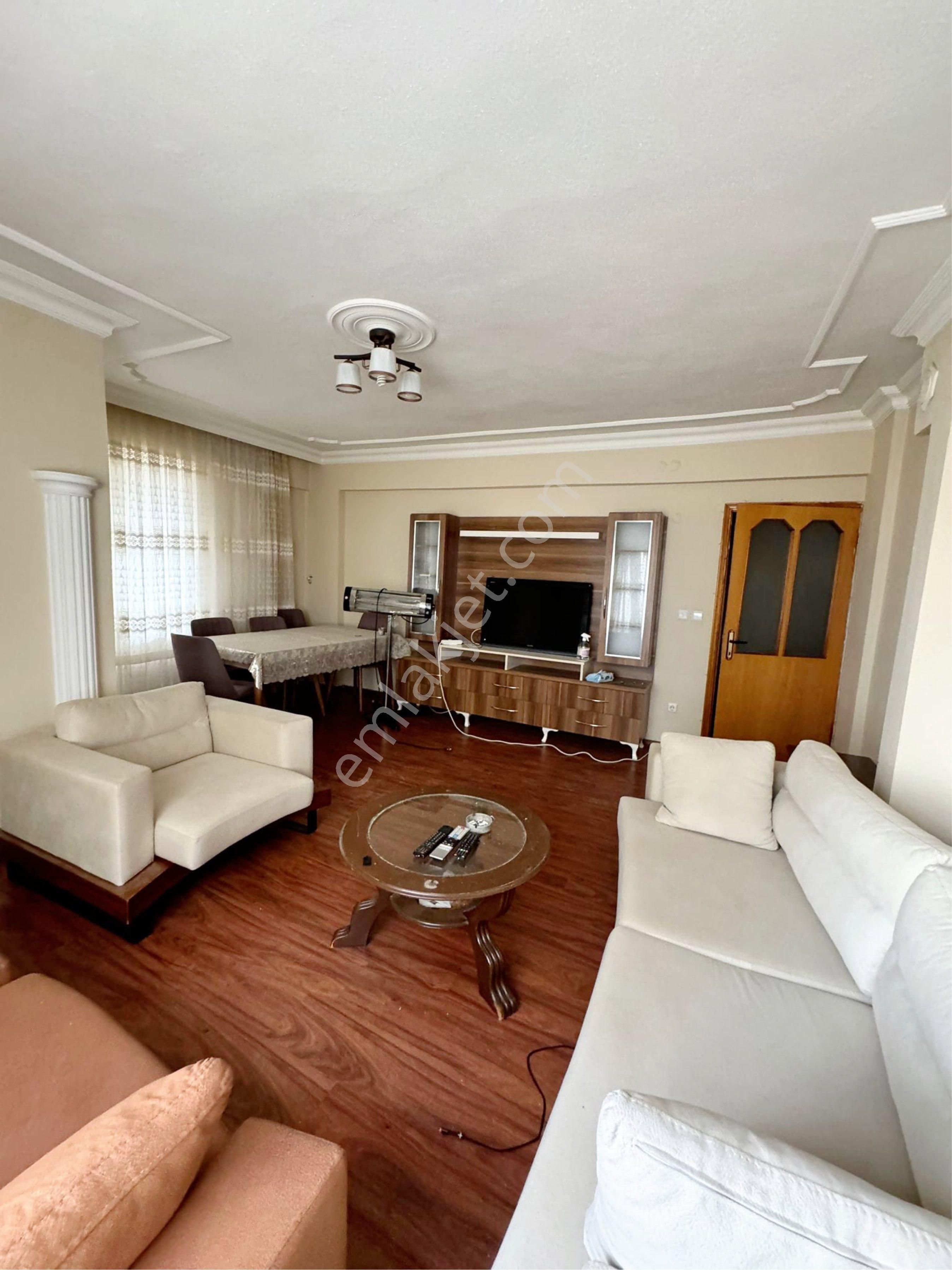 Akçay Altınkum’da Dogalgazlı 3+1 Eşyalı Kiralık Daire