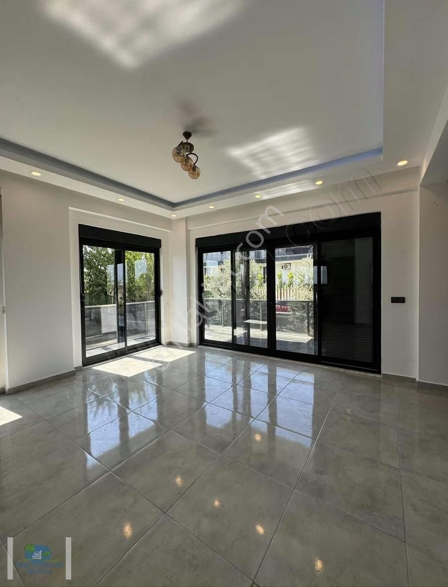 Kumköy De Fırsat Müstakil Tripleks Villa - Görsel 15