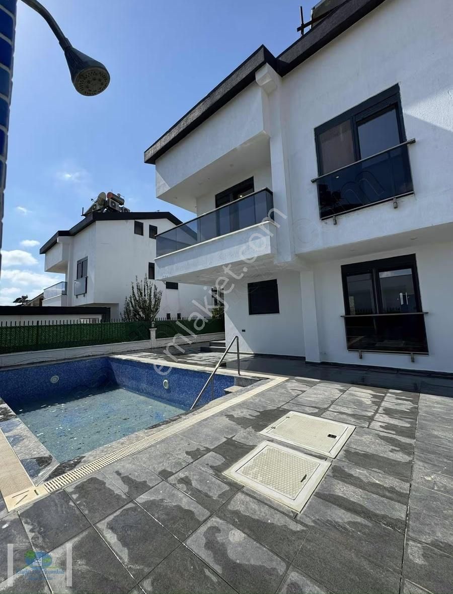 Kumköy De Fırsat Müstakil Tripleks Villa - Görsel 9