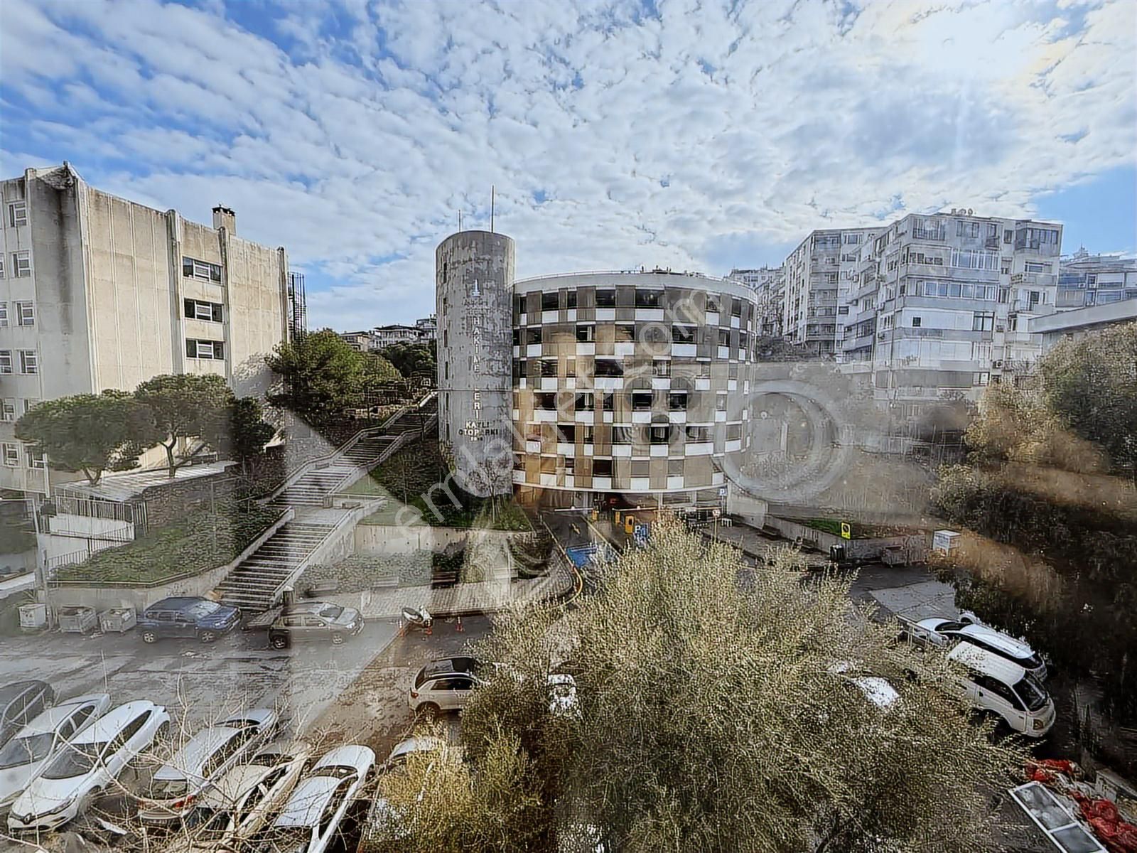 Göztepe'de Full Deniz Manzaralı Tadilatlı Kiralık 3+1 - Görsel 23