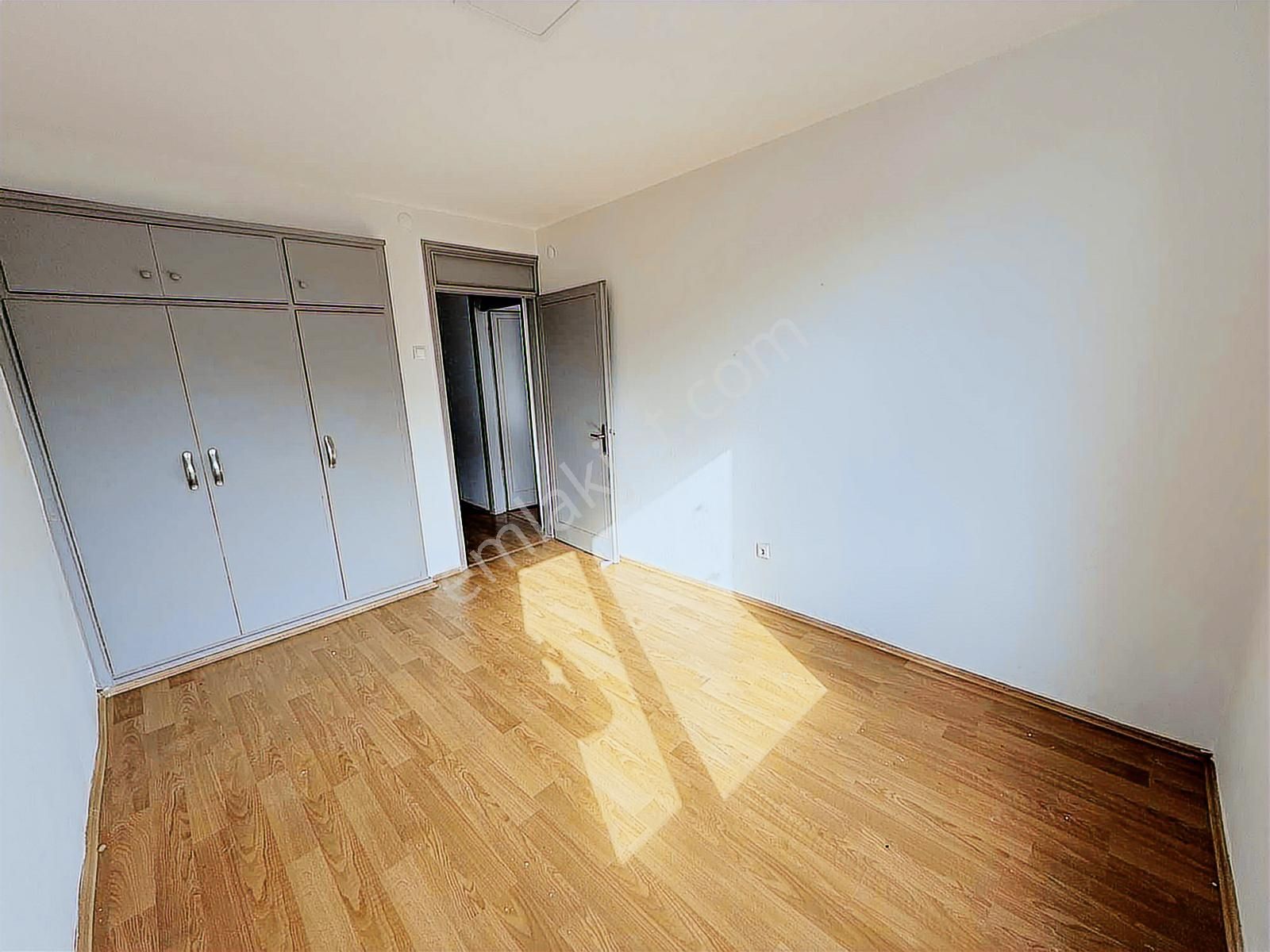 Göztepe'de Full Deniz Manzaralı Tadilatlı Kiralık 3+1 - Görsel 14