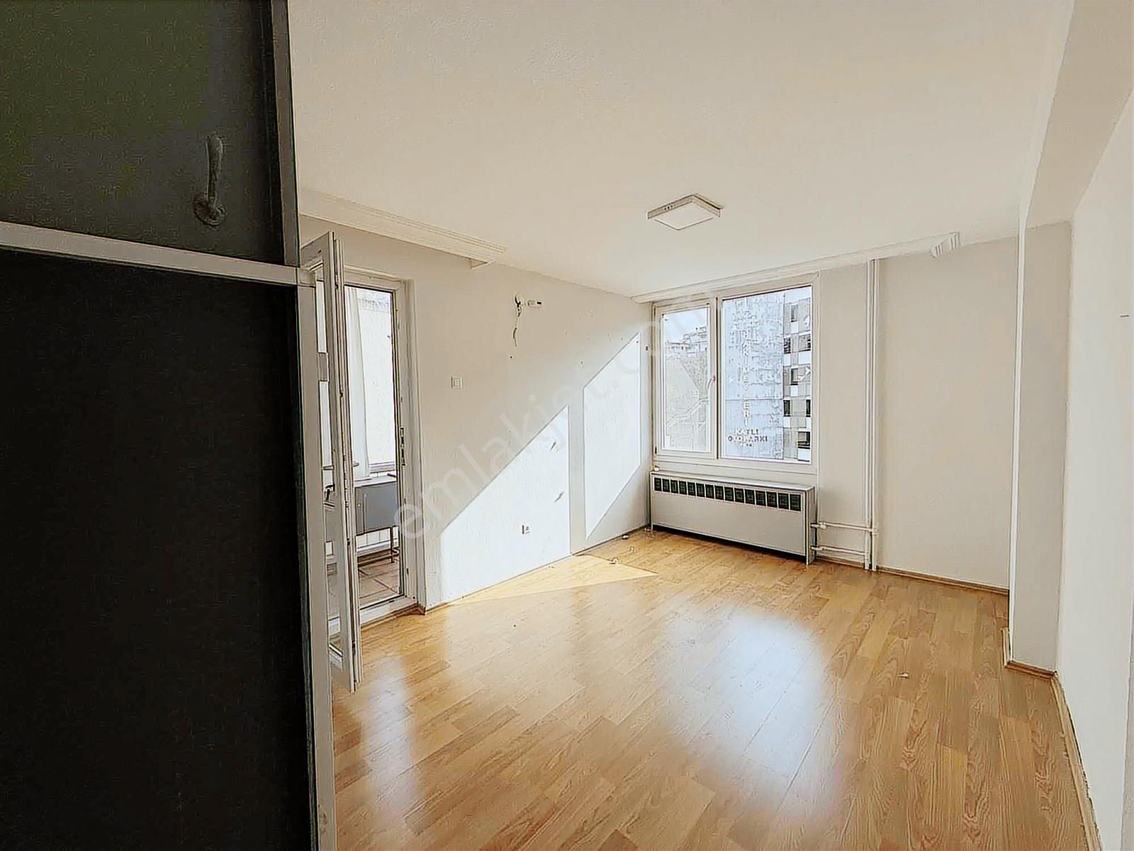 Göztepe'de Full Deniz Manzaralı Tadilatlı Kiralık 3+1 - Görsel 24