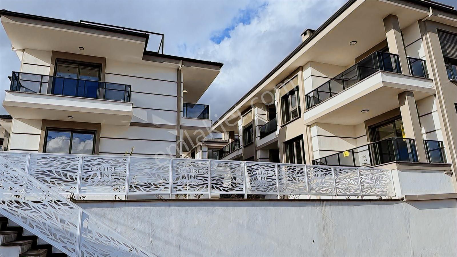 Güre'de Site İçerisinde Havuzlu 2+1 - Görsel 25