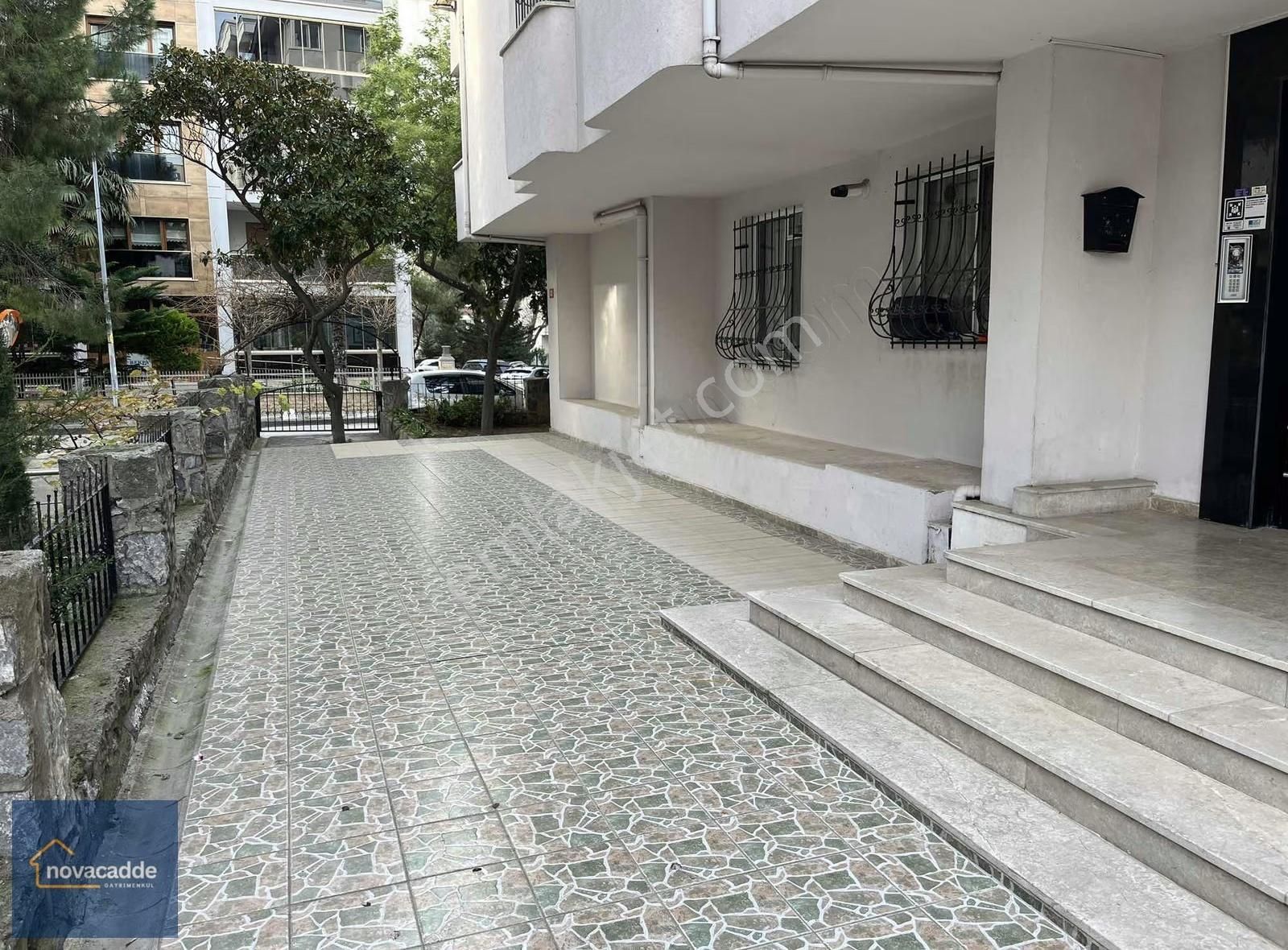 Özel Mimari Dekorlu, 2000 Yılında Yapılmış 3+1 Satılık Daire - Görsel 9