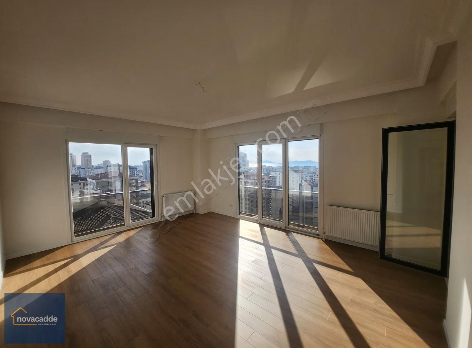 Nova Cadde'den Sıfır Muhteşem Deniz Adalar Manzaralı 4+2 Dubleks - Görsel 14