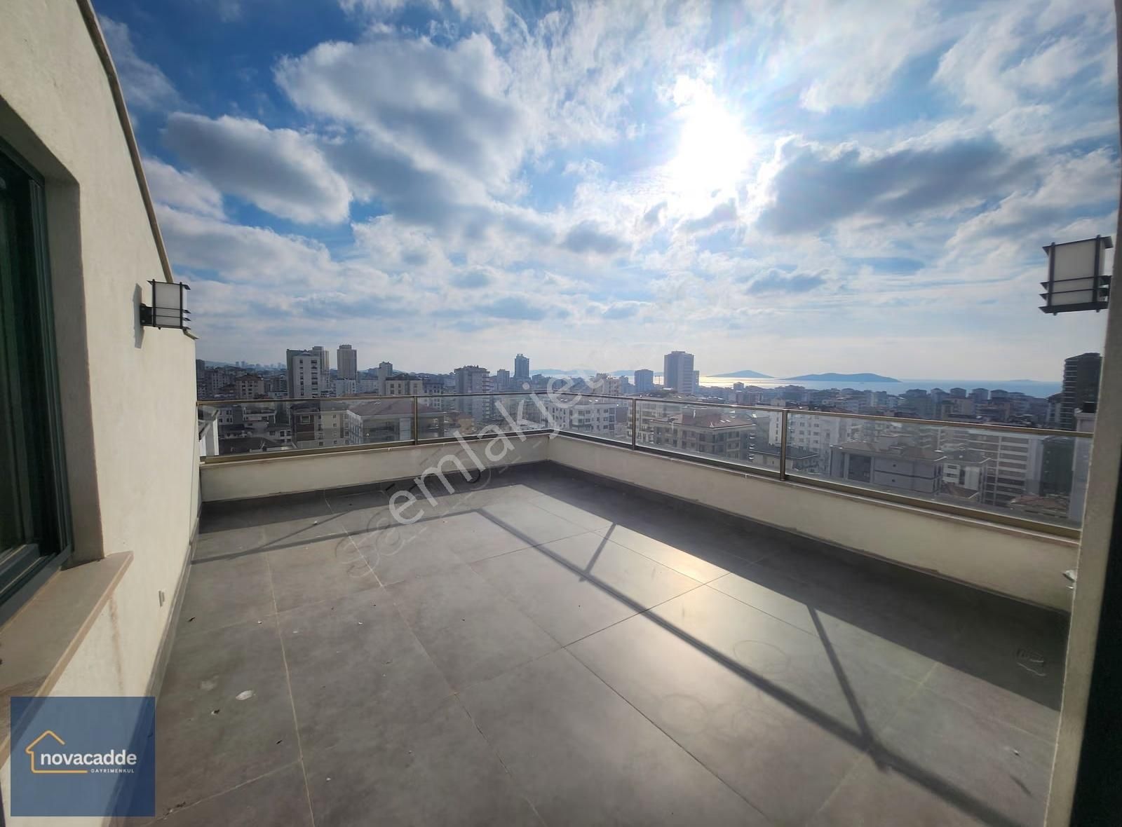 Nova Cadde'den Sıfır Muhteşem Deniz Adalar Manzaralı 4+2 Dubleks - Görsel 3