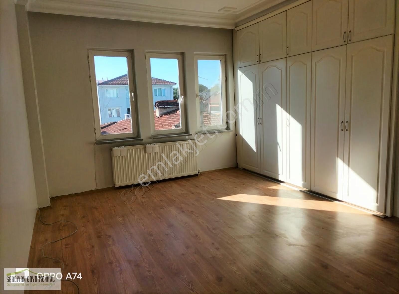 Sakarya Merkezde Kiralık 3+1 Geniş Daire.. - Görsel 4