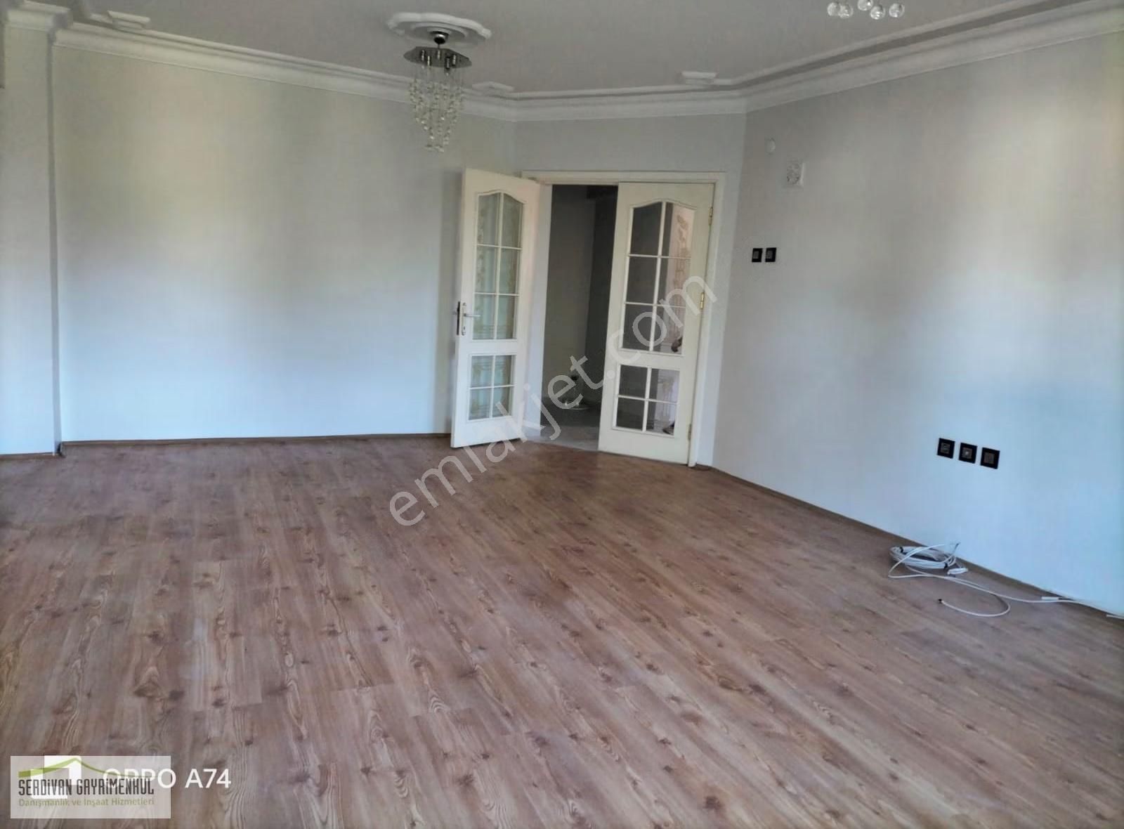 Sakarya Merkezde Kiralık 3+1 Geniş Daire.. - Görsel 3