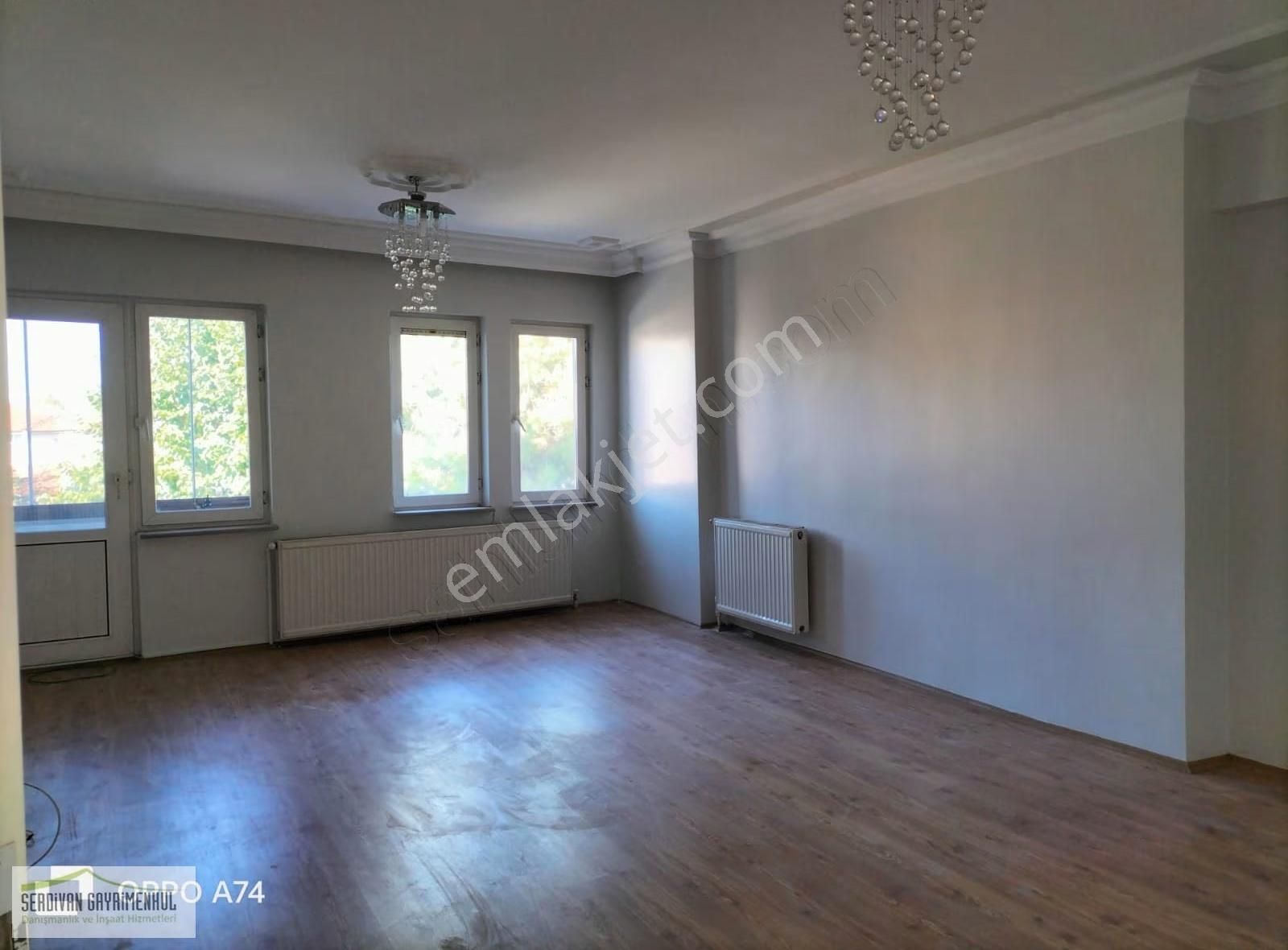 Sakarya Merkezde Kiralık 3+1 Geniş Daire.. - Görsel 15