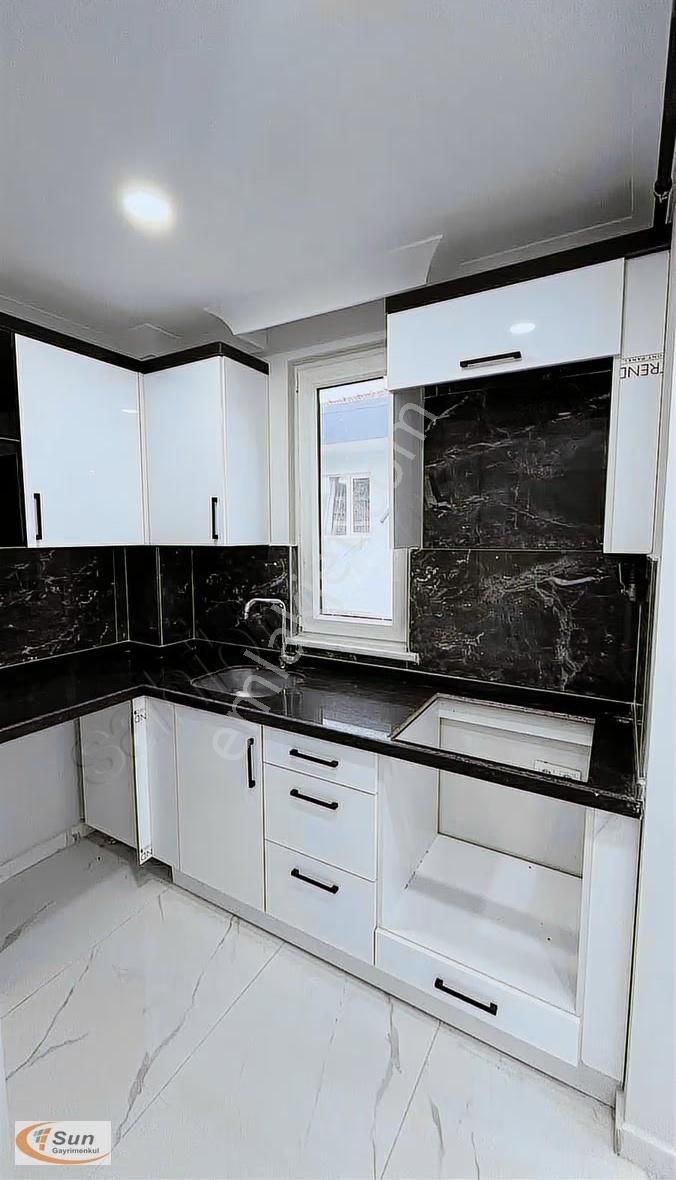 Sun Gayrimenkulden Altınşehir'de Yüksek Kira Getirili Metro Dibi - Görsel 17