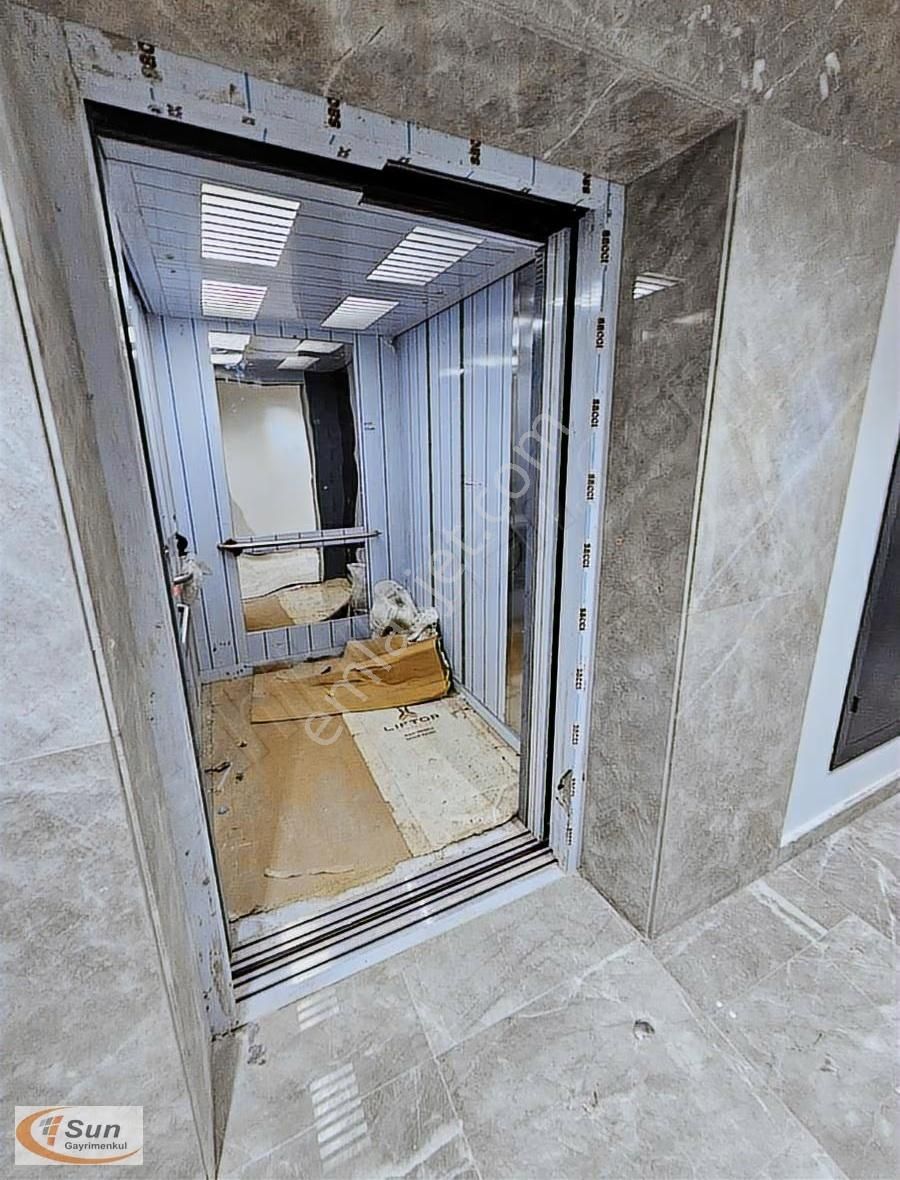 Uskudar İcadiye Mah Sifir Arakat 2+1 Firsat Daire Otoparkli - Görsel 5