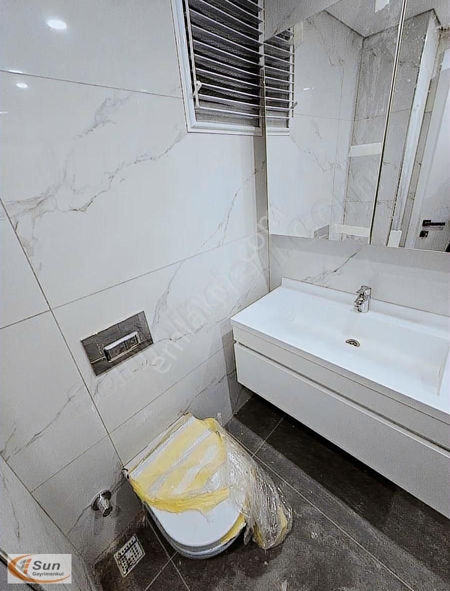 Uskudar İcadiye Mah Sifir Arakat 2+1 Firsat Daire Otoparkli - Görsel 12