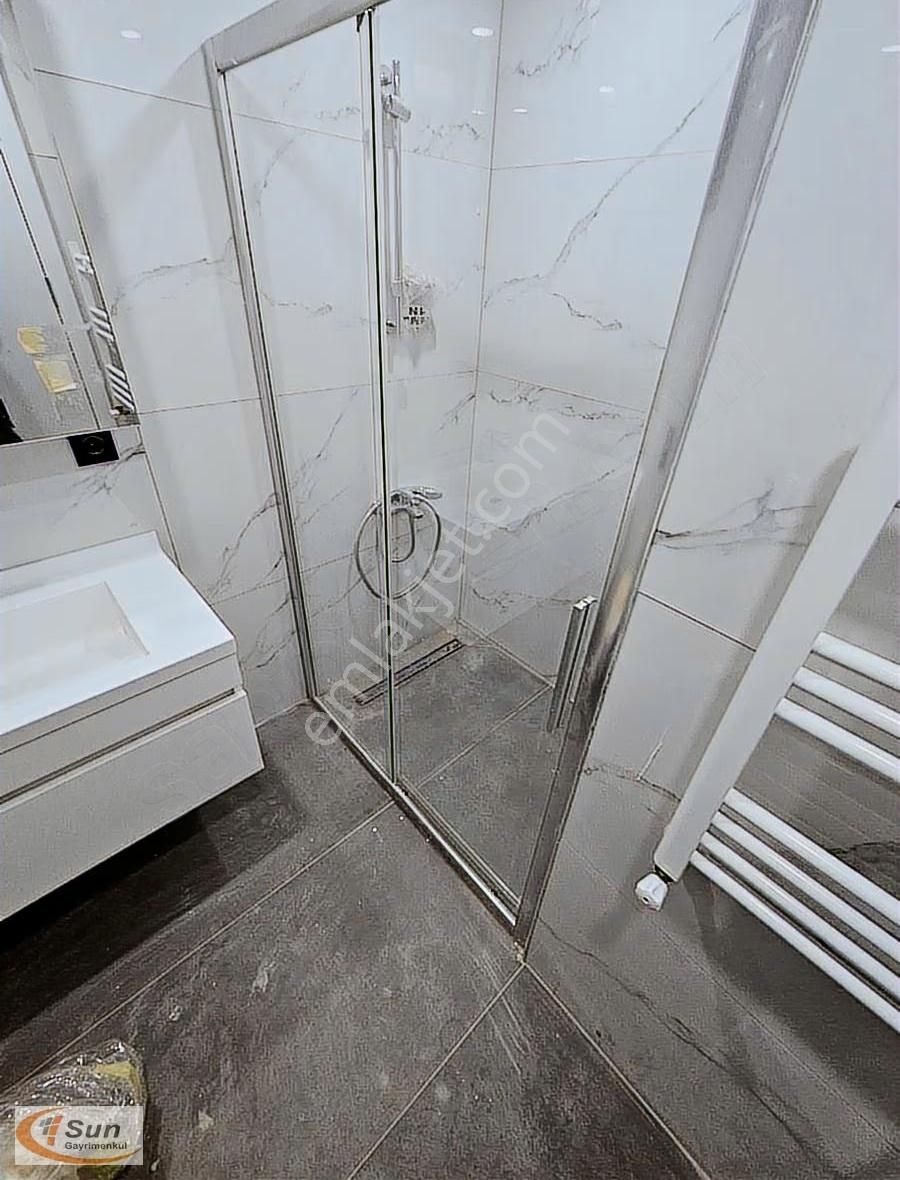 Uskudar İcadiye Mah Sifir Arakat 2+1 Firsat Daire Otoparkli - Görsel 9