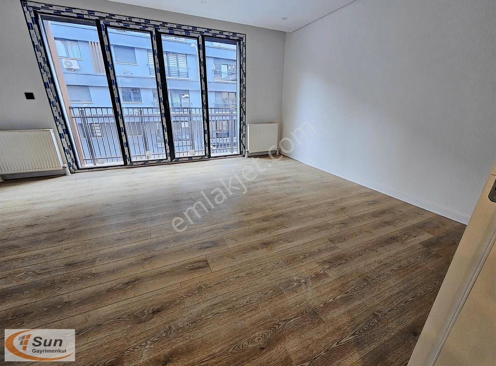 Uskudar İcadiye Mah Sifir Arakat 2+1 Firsat Daire Otoparkli - Görsel 16