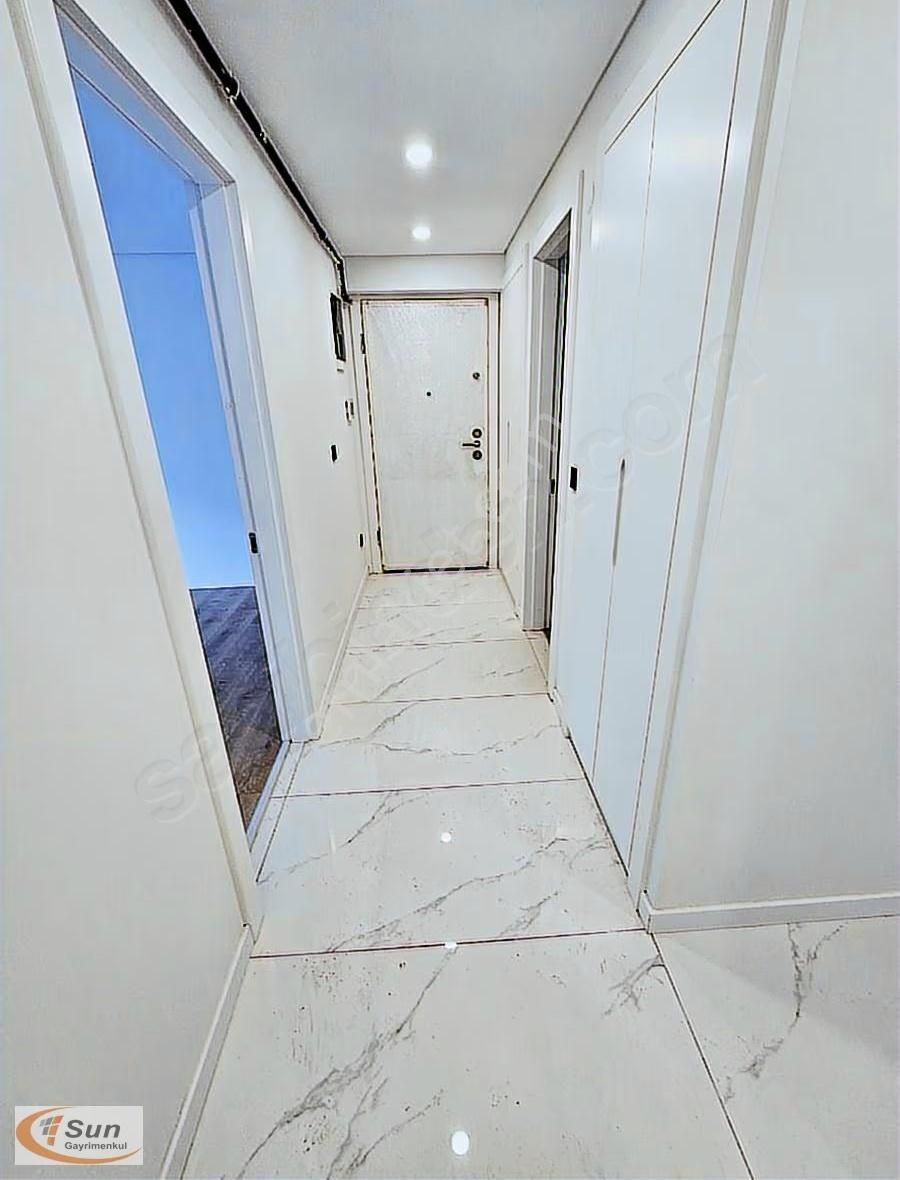 Uskudar İcadiye Mah Sifir Arakat 2+1 Firsat Daire Otoparkli - Görsel 6