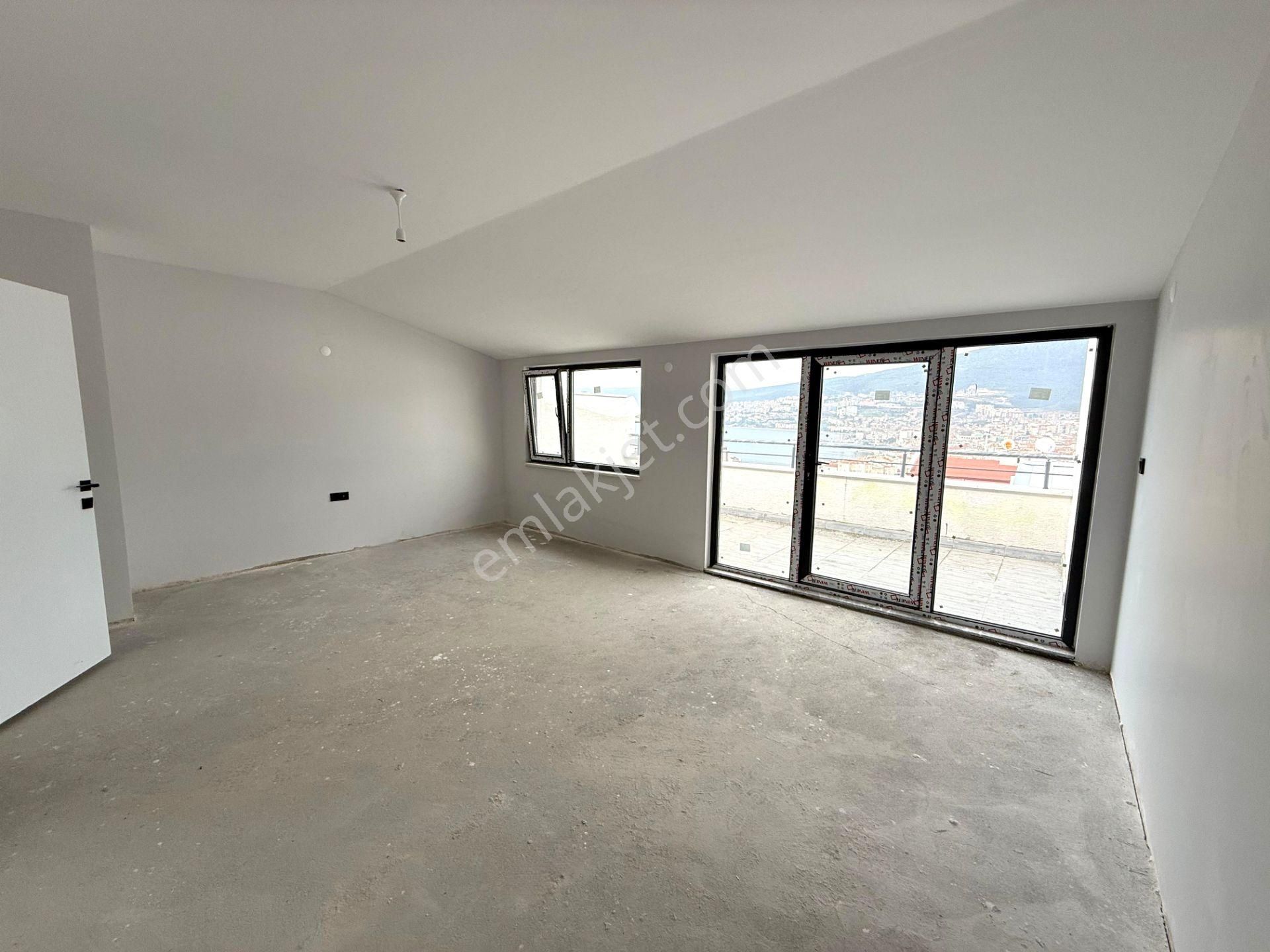 Hisar'da Sıfır 6+1 Çift Teraslı Full Manzaralı Dubleks Daire - Görsel 18