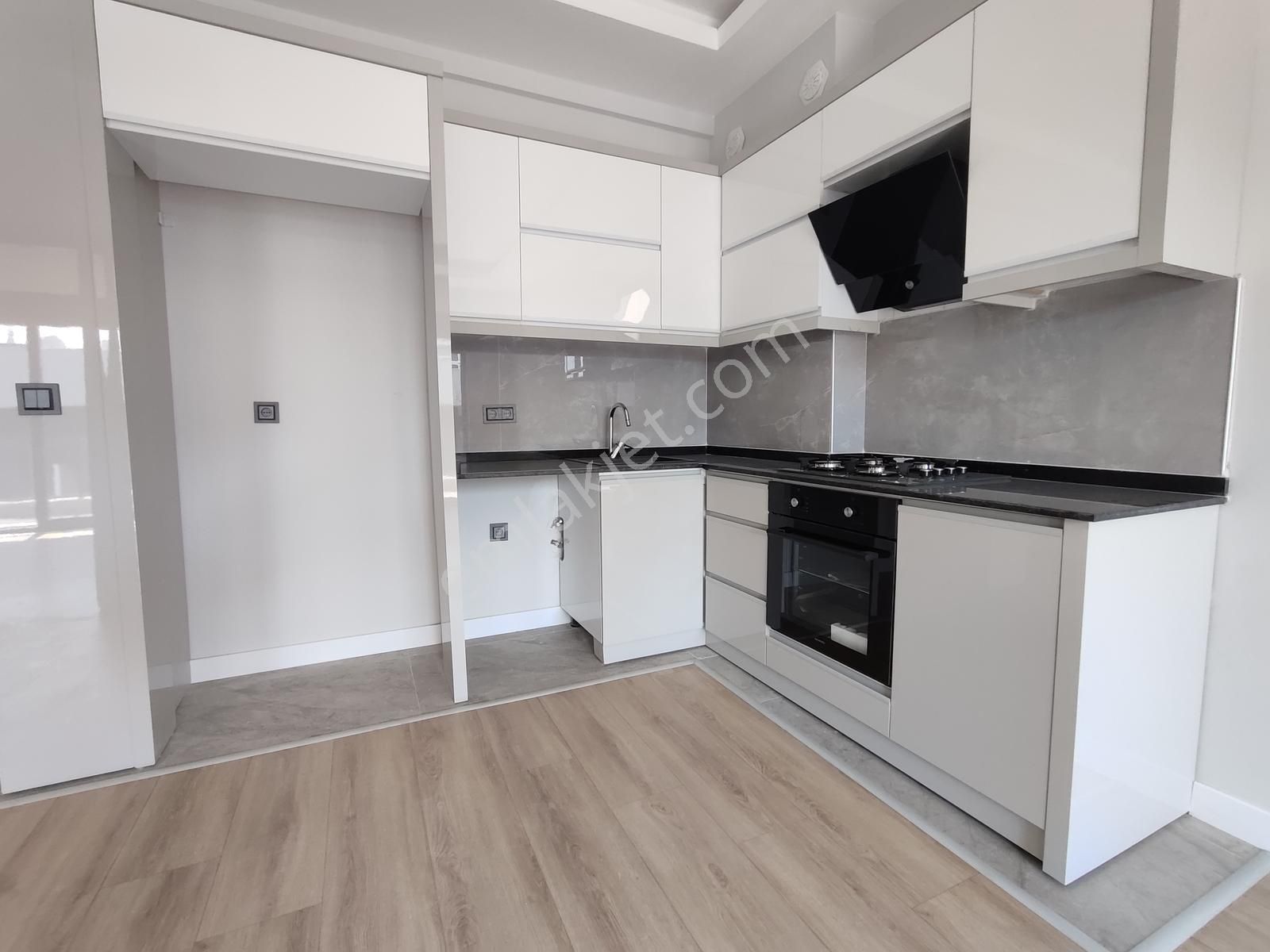 Altıntaş Köfteci Yusuf Yanı Havuzlu İskanlı Sıfır 1+1 Daire - Görsel 7